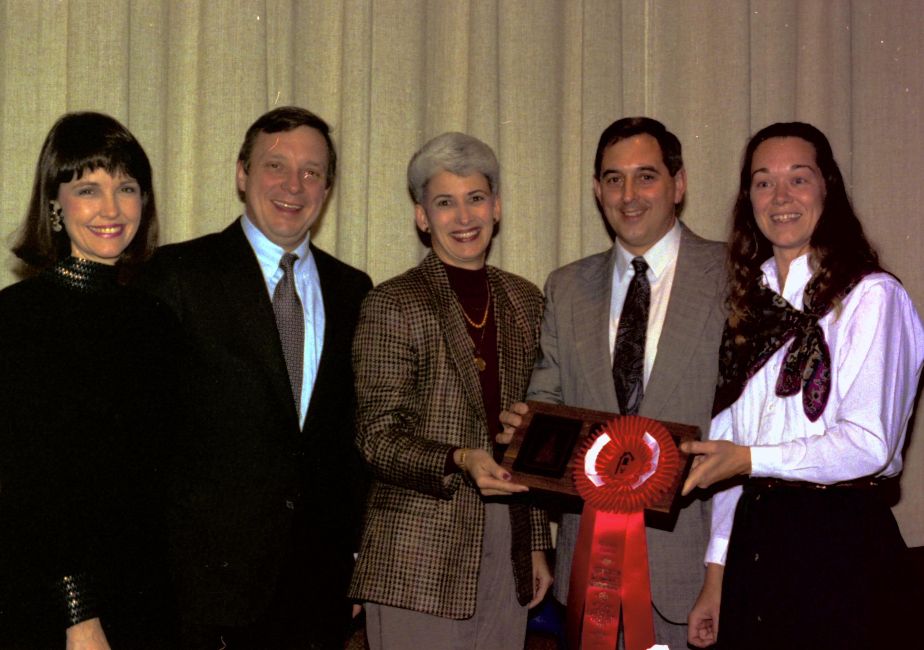 NA Lincoln Home NHS- Christmas in Licoln Neighborhood 1989, 8488, 142A, 24 Christmas, award, ceremony