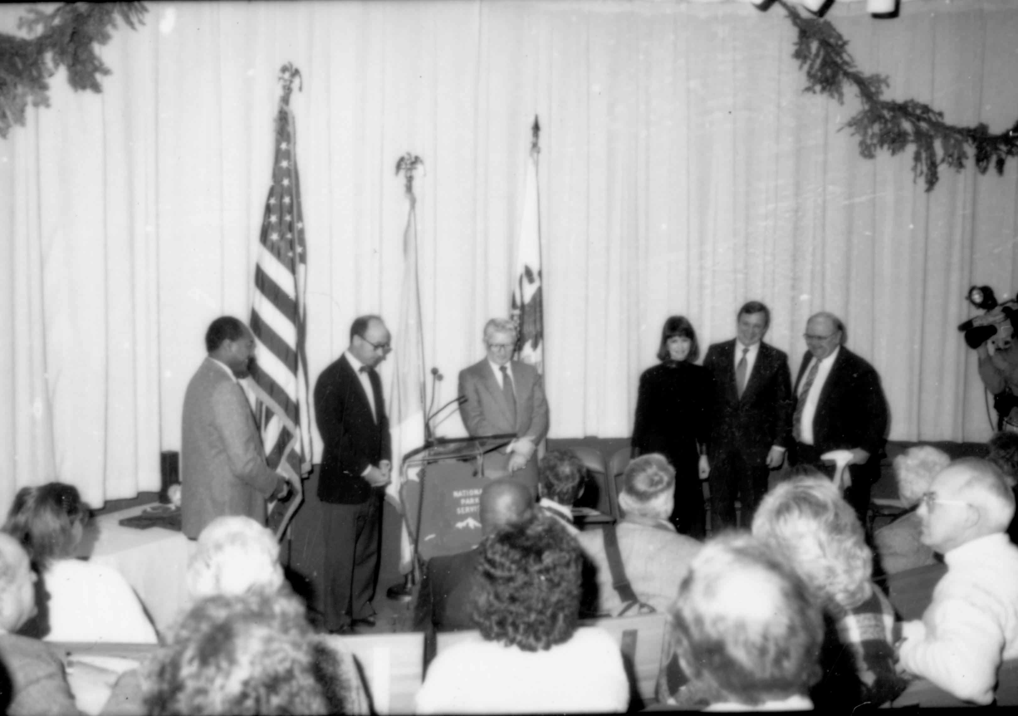 NA Lincoln Home NHS- Christmas in Licoln Neighborhood 1989, 88312 Christmas, award, ceremony