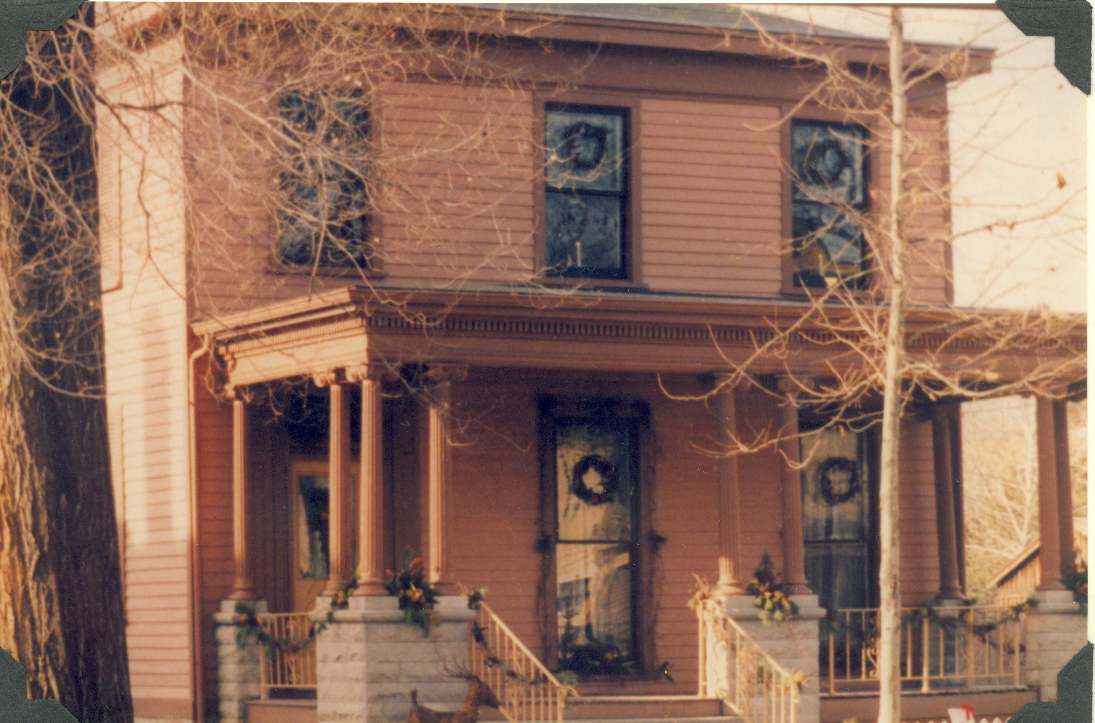 NA Lincoln Home NHS- Christmas in Licoln Neighborhood 1989 Christmas, neighborhood, decorations