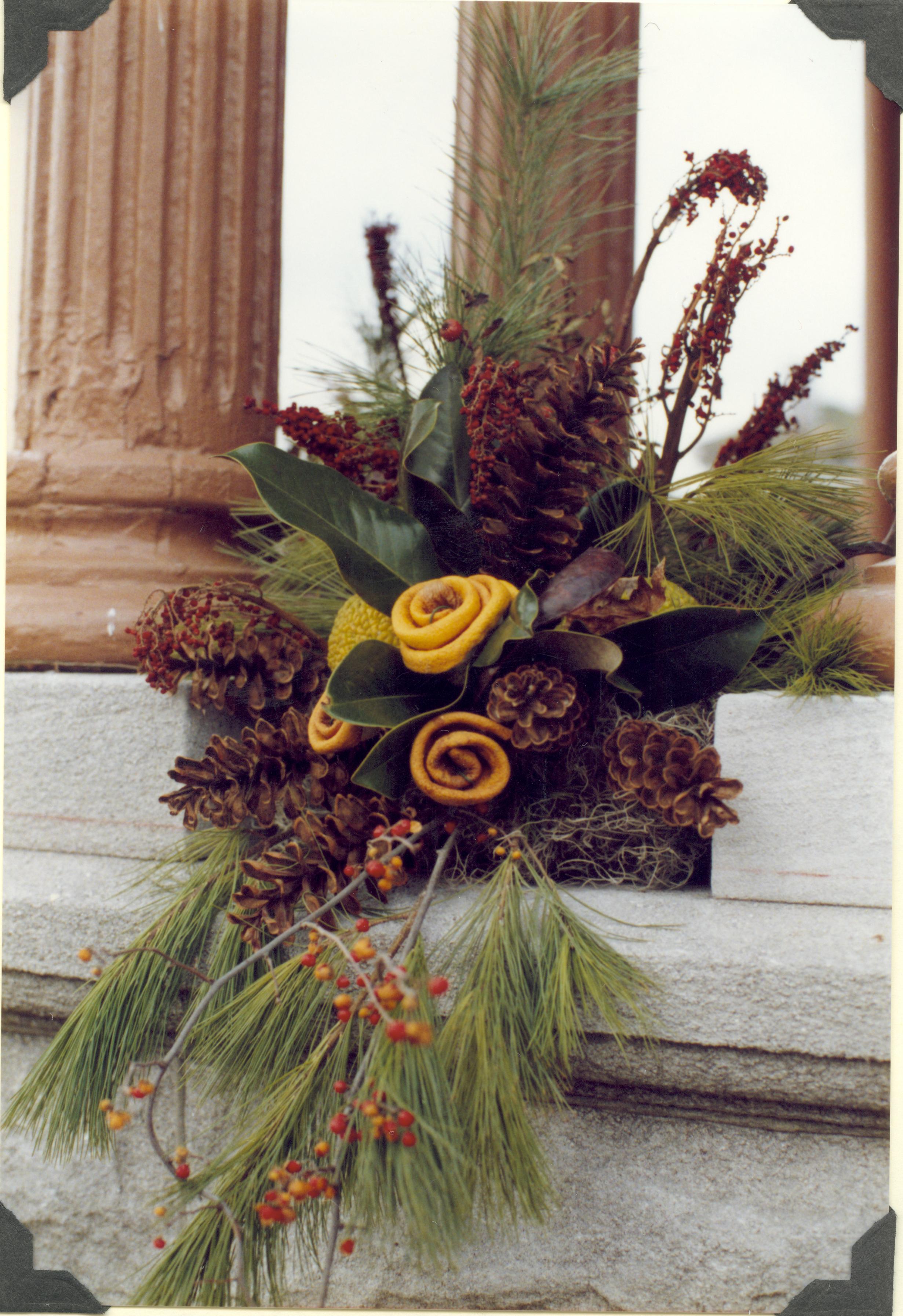 NA Lincoln Home NHS- Christmas in Licoln Neighborhood 1989 Christmas, neighborhood, decorations