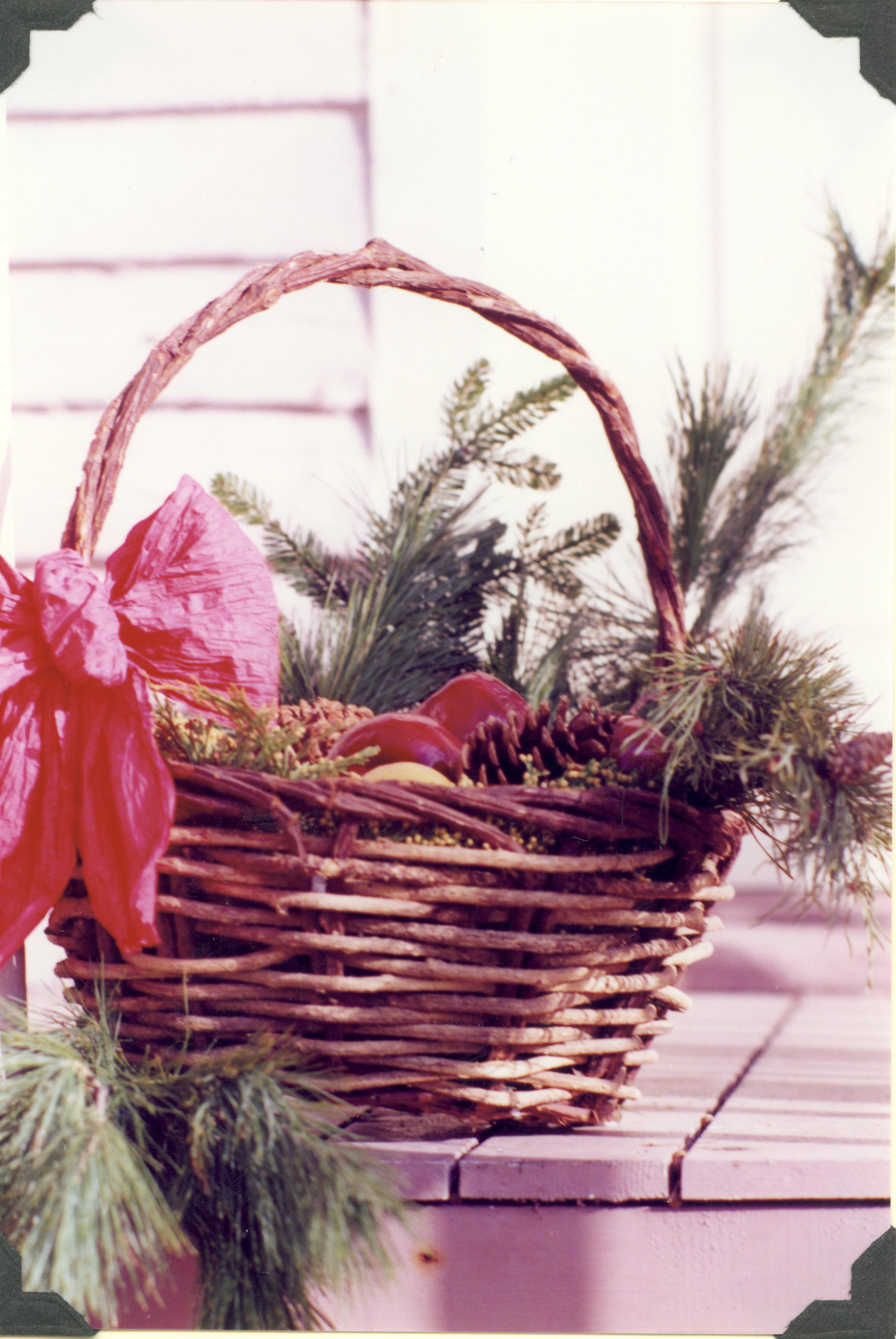 NA Lincoln Home NHS- Christmas in Licoln Neighborhood 1989 Christmas, neighborhood, decorations
