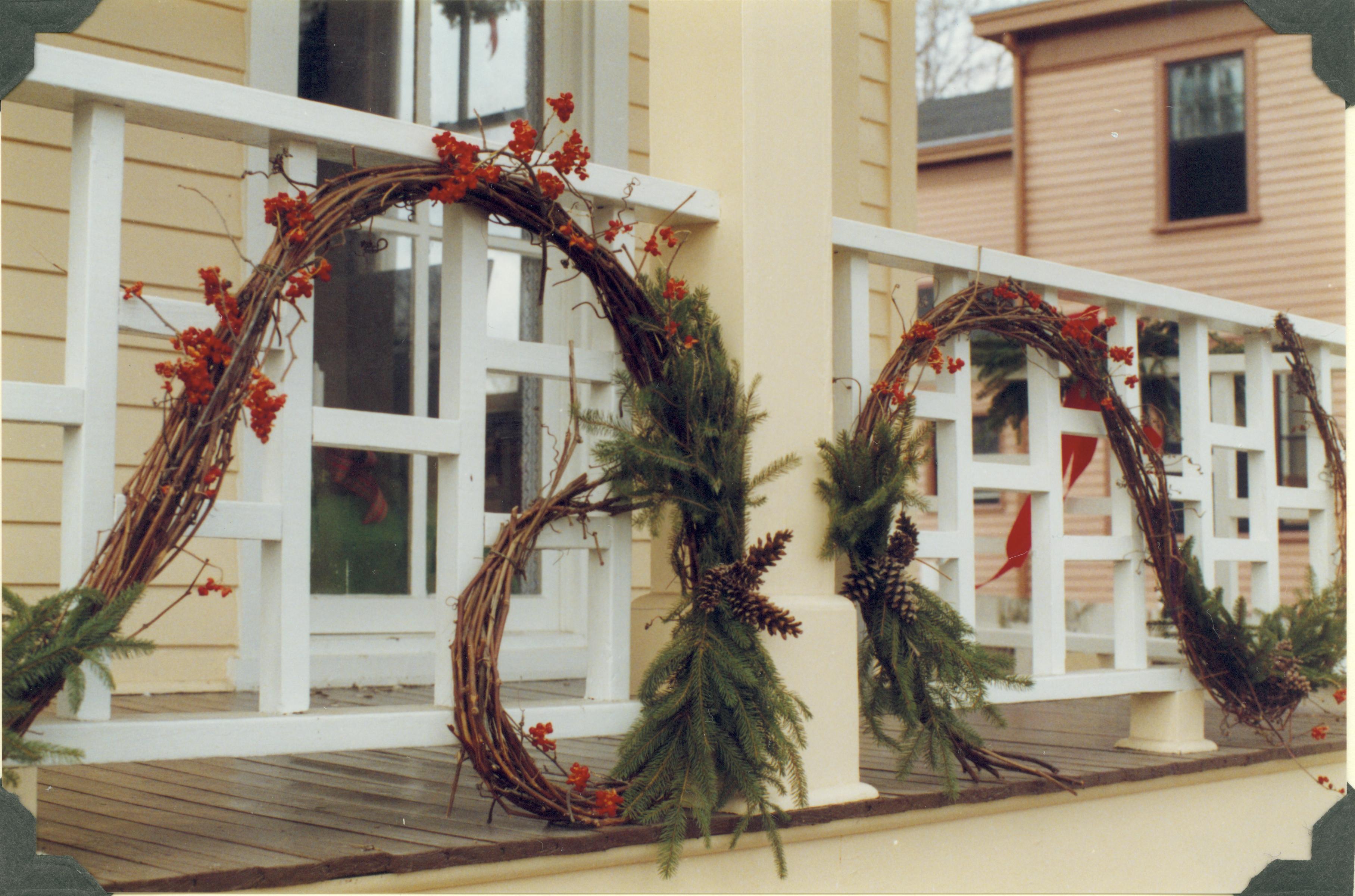 NA Lincoln Home NHS- Christmas in Licoln Neighborhood 1989 Christmas, neighborhood, decorations