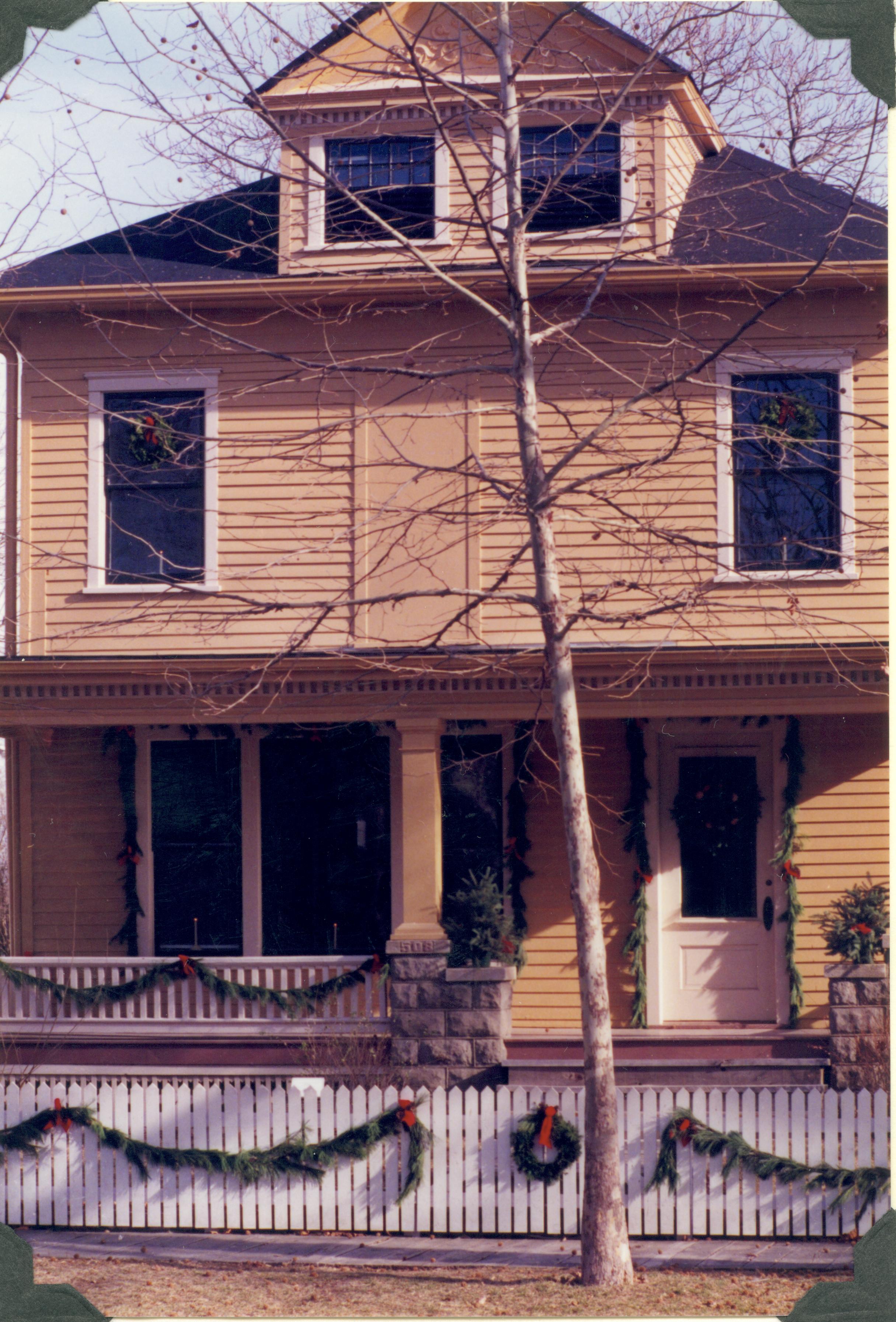NA Lincoln Home NHS- Christmas in Licoln Neighborhood 1989 Christmas, neighborhood, decorations