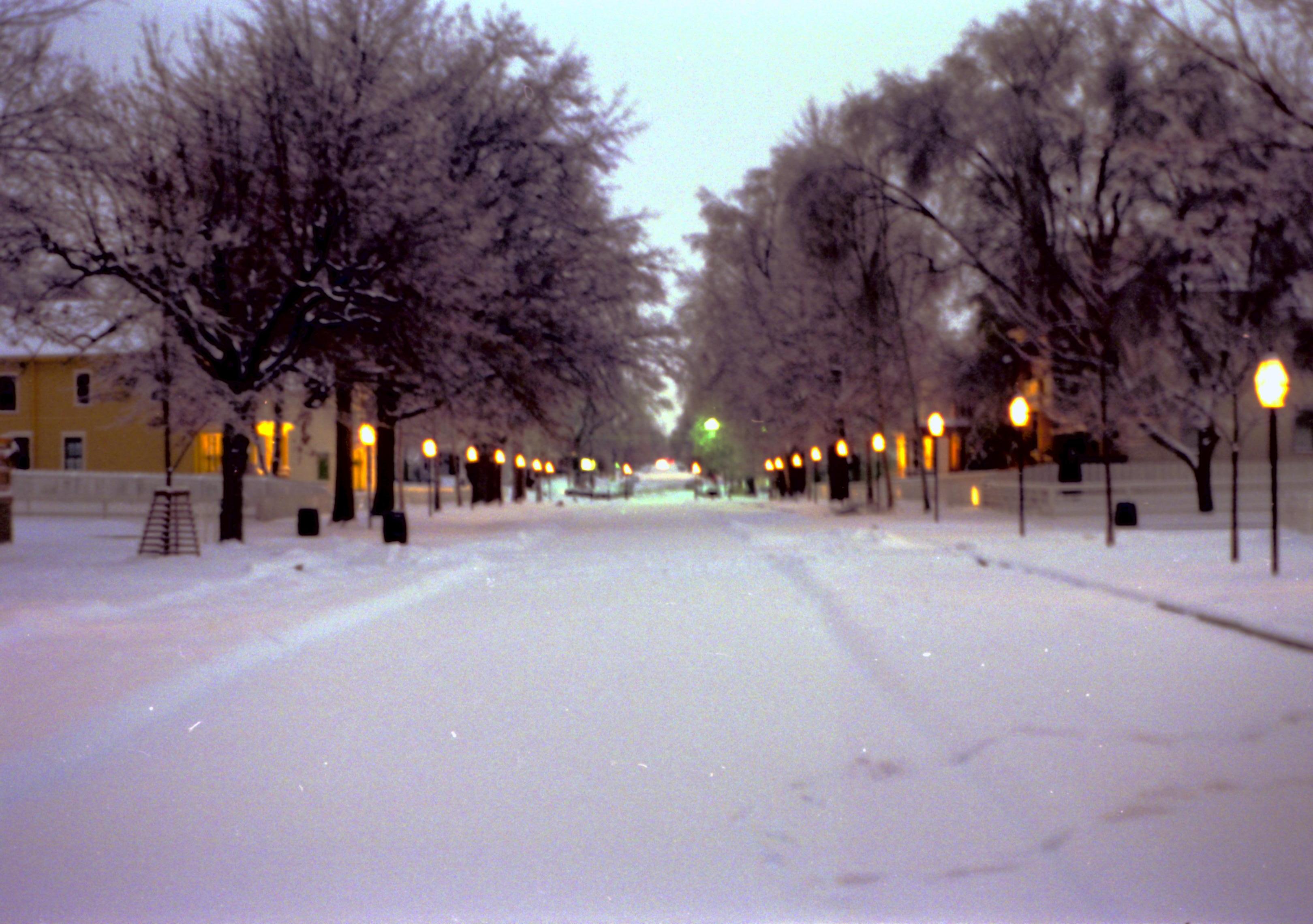 NA Lincoln Home NHS- Christmas in Licoln Neighborhood 1993, Holiday Decorations Christmas, decorations, neighborhood, night