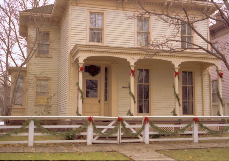 NA Lincoln Home NHS- Christmas in Licoln Neighborhood 1993, Holiday Decorations Christmas, decorations, neighborhood