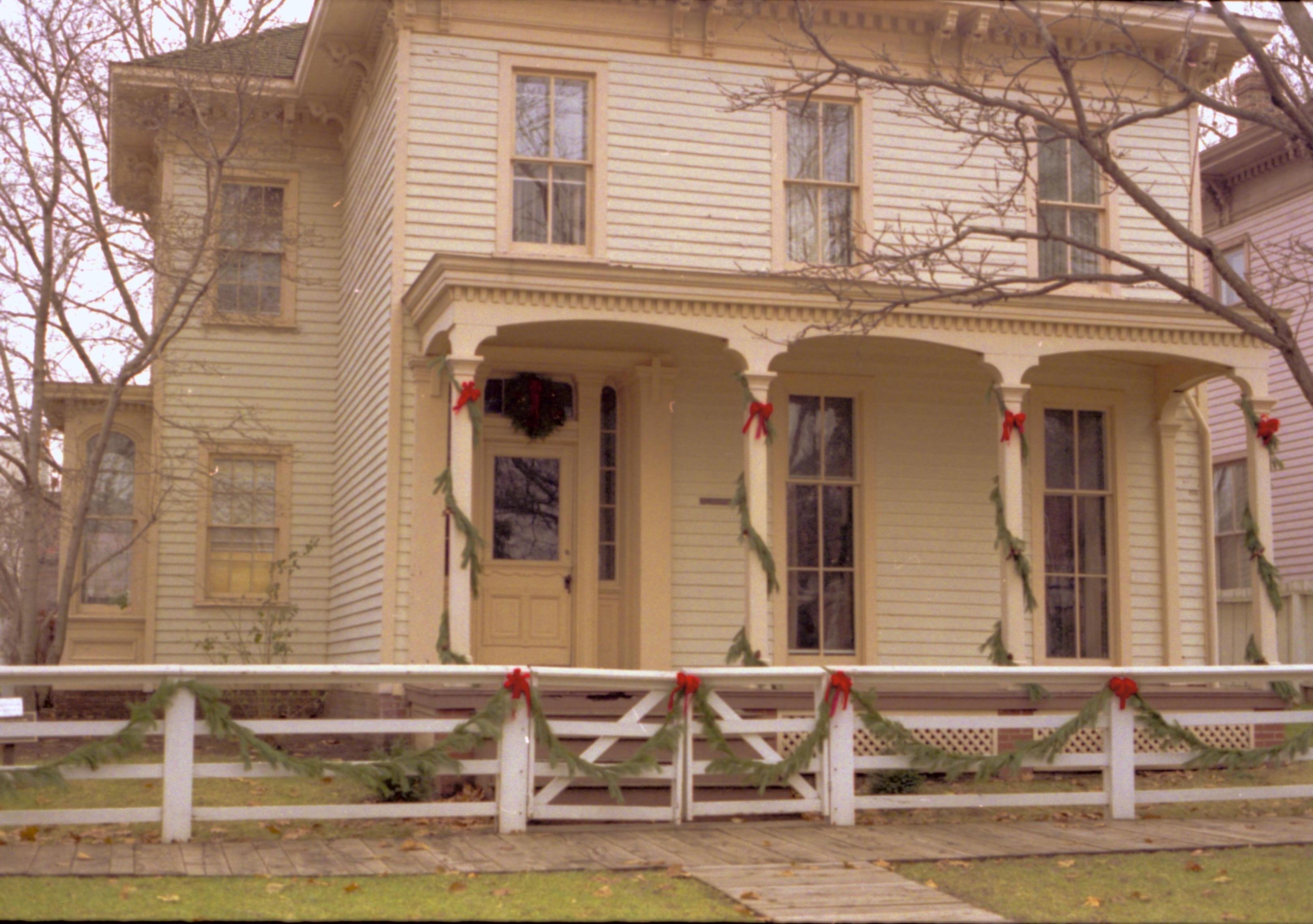 NA Lincoln Home NHS- Christmas in Licoln Neighborhood 1993, Holiday Decorations Christmas, decorations, neighborhood