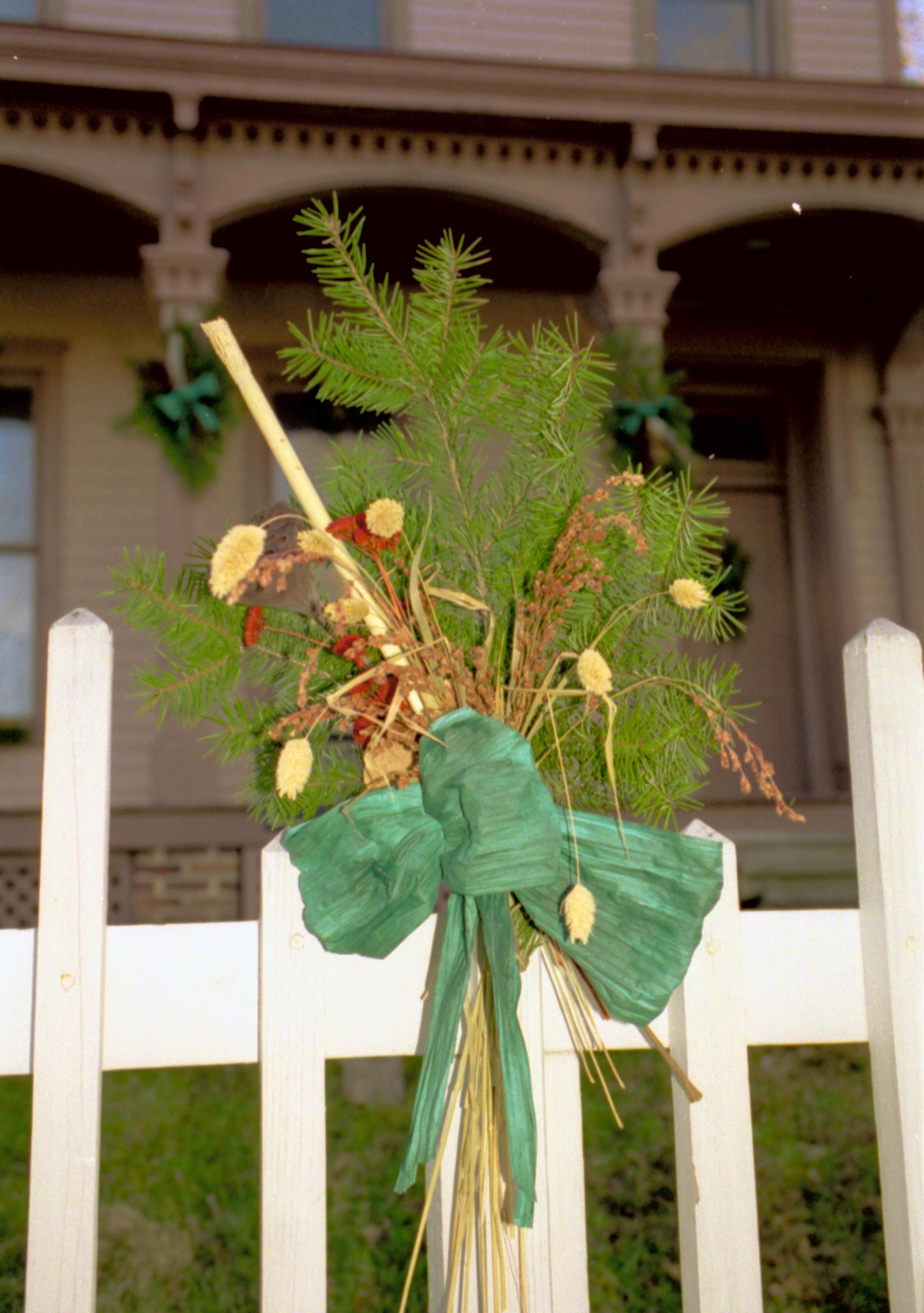 NA Lincoln Home NHS- Christmas in Licoln Neighborhood 1993, Holiday Decorations Christmas, decorations, neighborhood