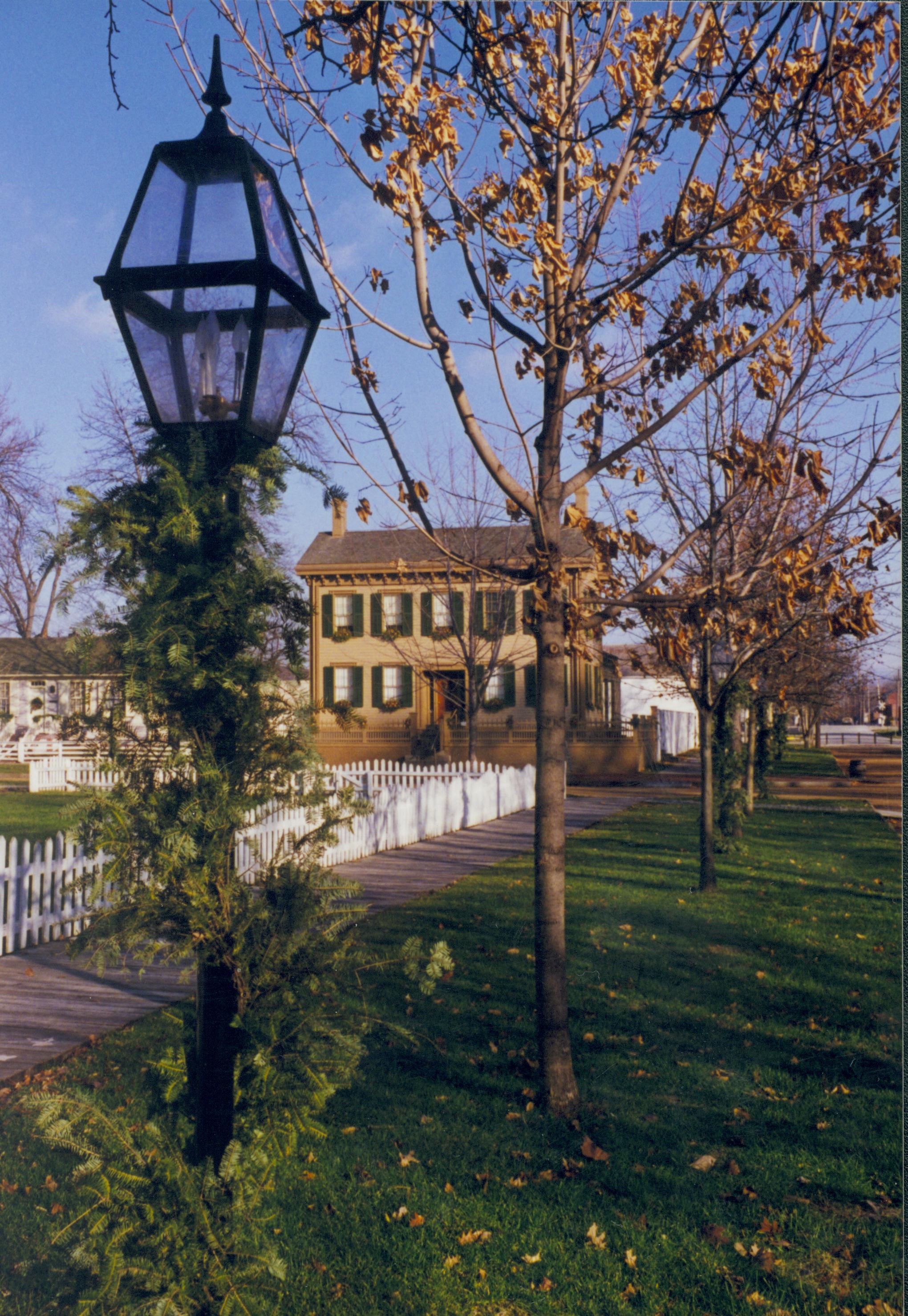 NA Lincoln Home NHS- Christmas in Licoln Neighborhood 1995, Christmas 1995 Christmas, decorations, neighborhood