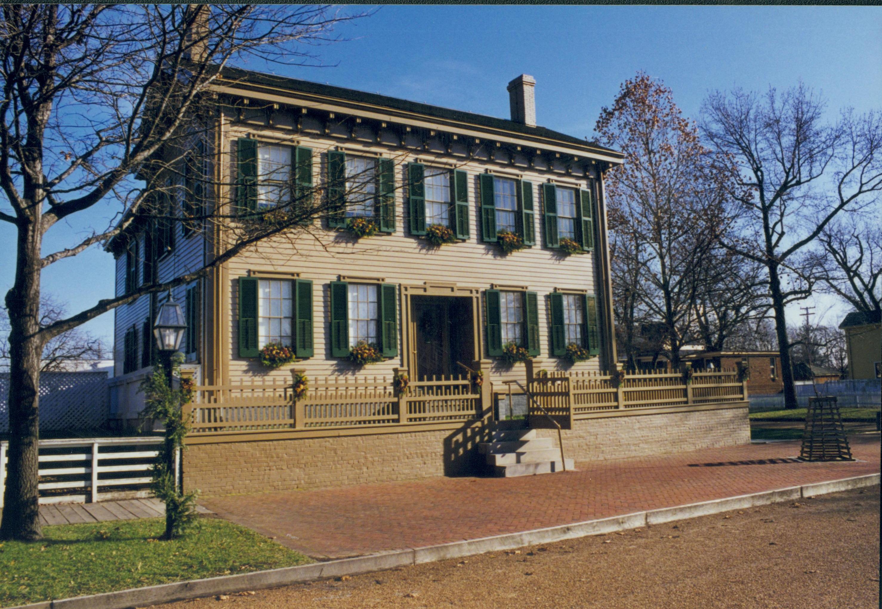 NA Lincoln Home NHS- Christmas in Licoln Neighborhood 1995, Christmas 1995 Christmas, decorations, neighborhood