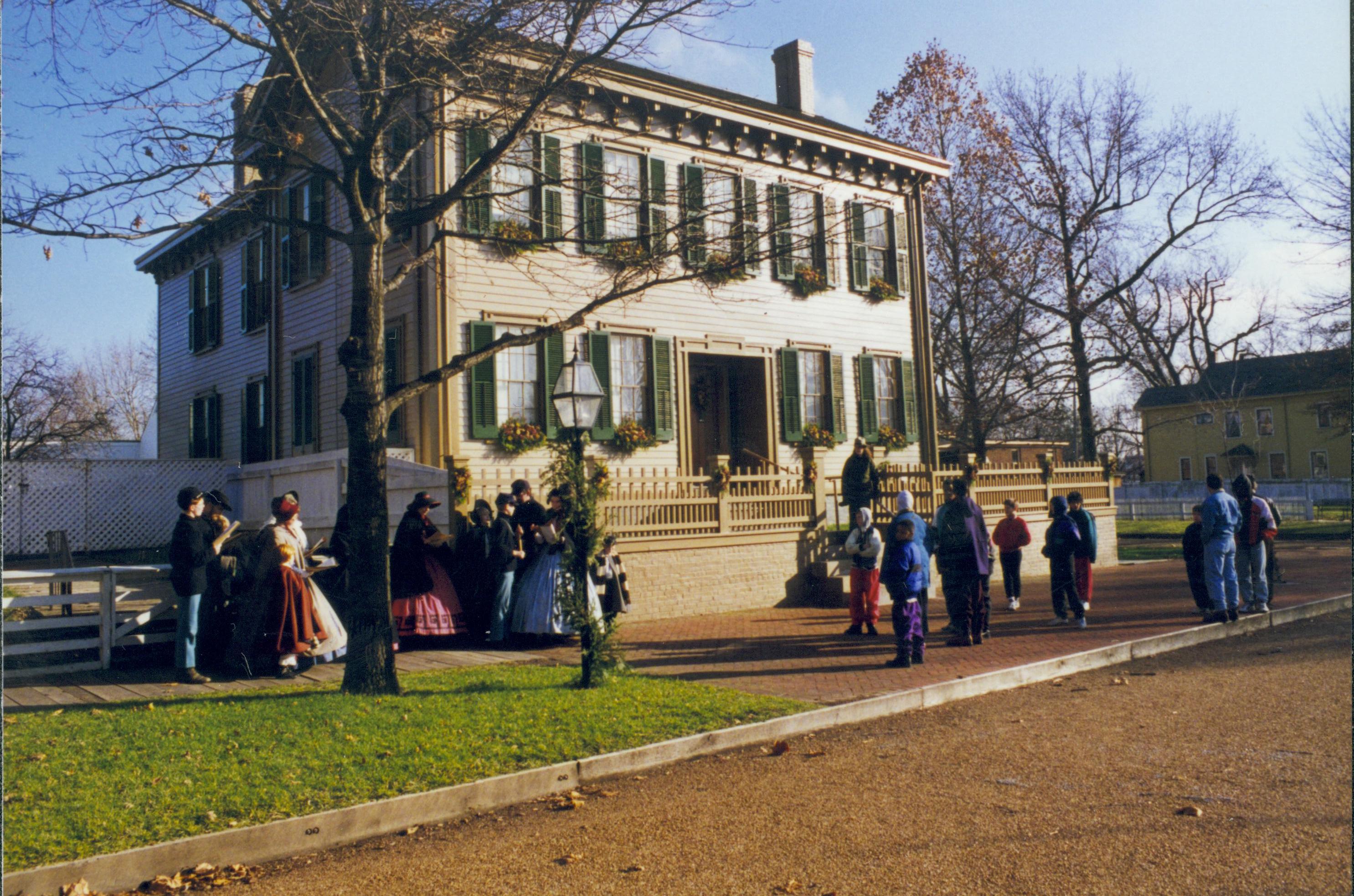 NA Lincoln Home NHS- Christmas in Licoln Neighborhood 1995, Christmas 1995 Christmas, decorations, neighborhood