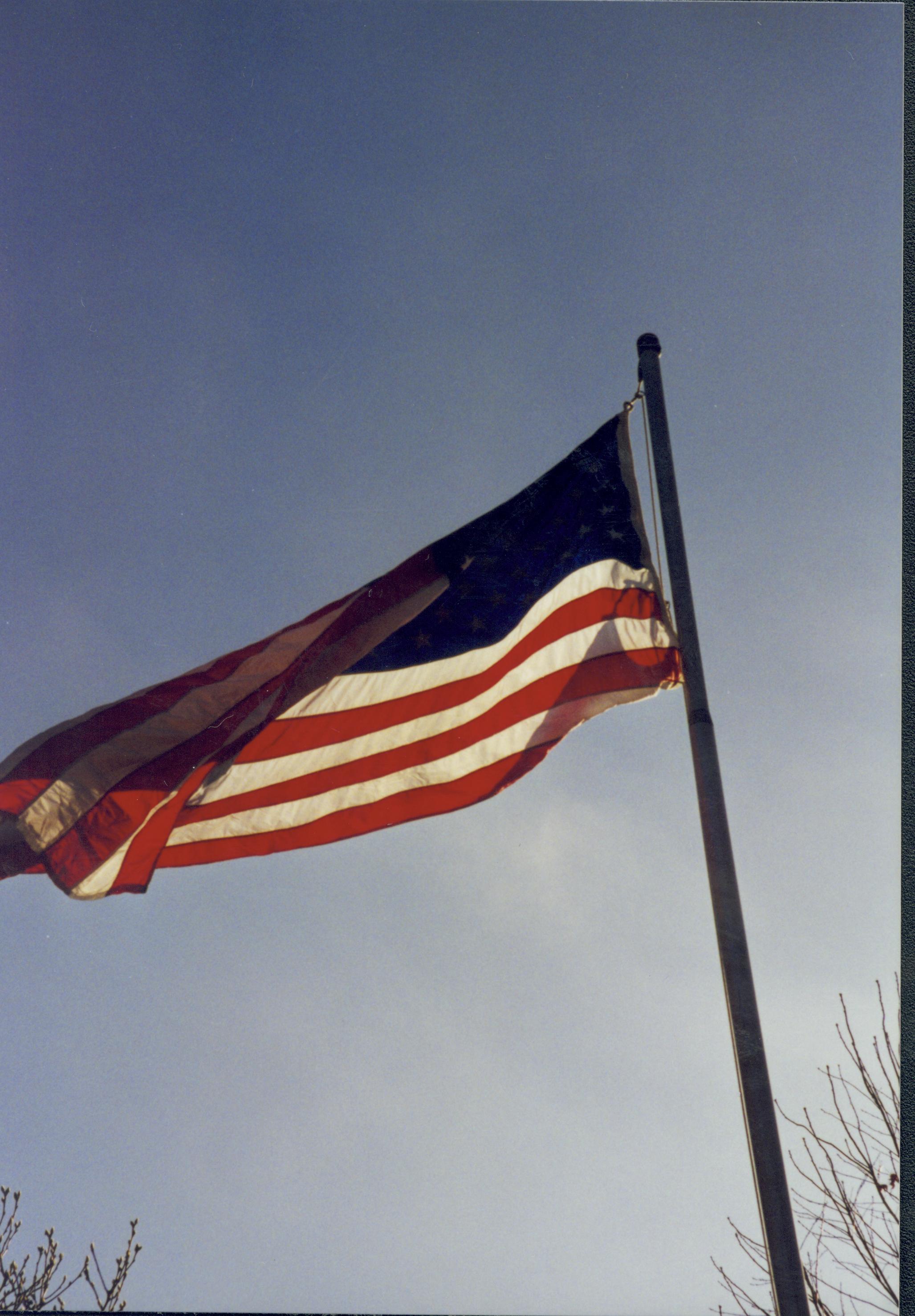 NA Lincoln Home NHS- Christmas in Licoln Neighborhood 1995, Christmas 1995 Christmas, decorations, neighborhood, flag