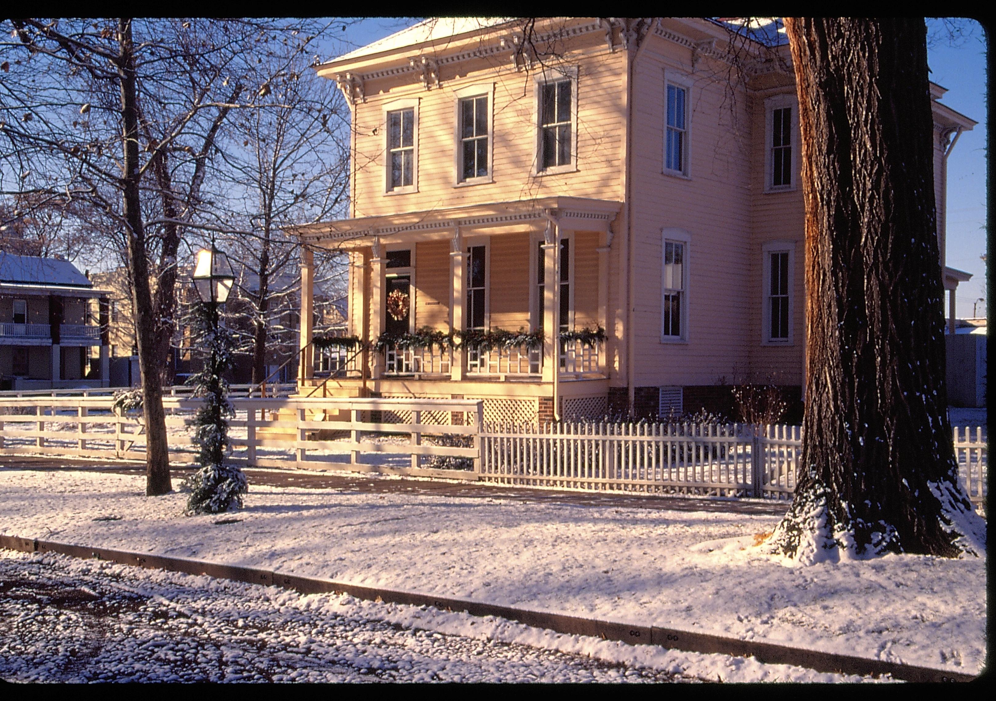 NA Lincoln Home NHS- Christmas in Licoln Neighborhood 1995, Christmas 1995 Christmas, decorations, neighborhood