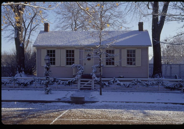 NA Lincoln Home NHS- Christmas in Licoln Neighborhood 1995, Christmas 1995 Christmas, decorations, neighborhood
