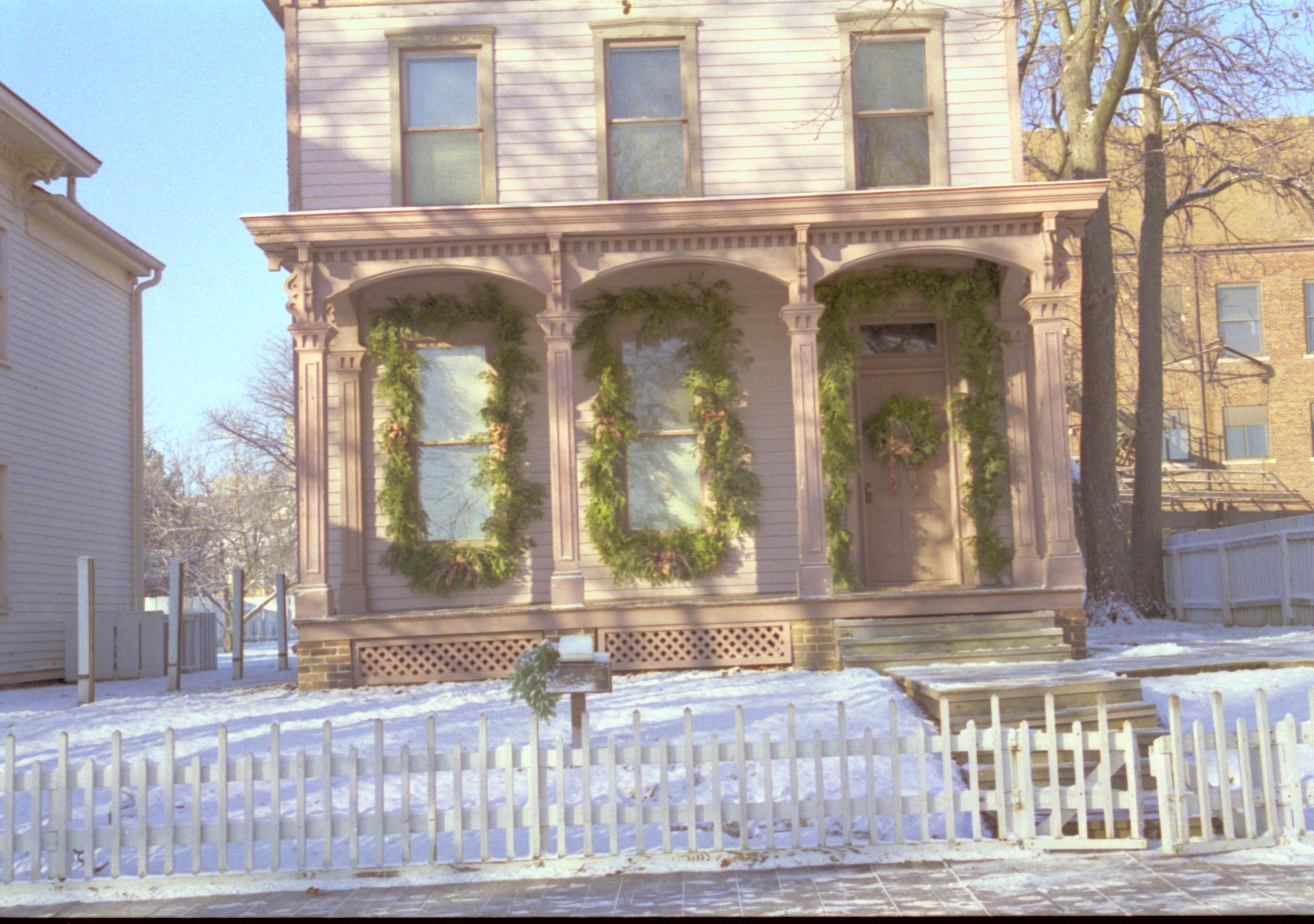 NA Lincoln Home NHS- Christmas in Licoln Neighborhood 1996, Holiday Decorations Christmas, decorations, neighborhood