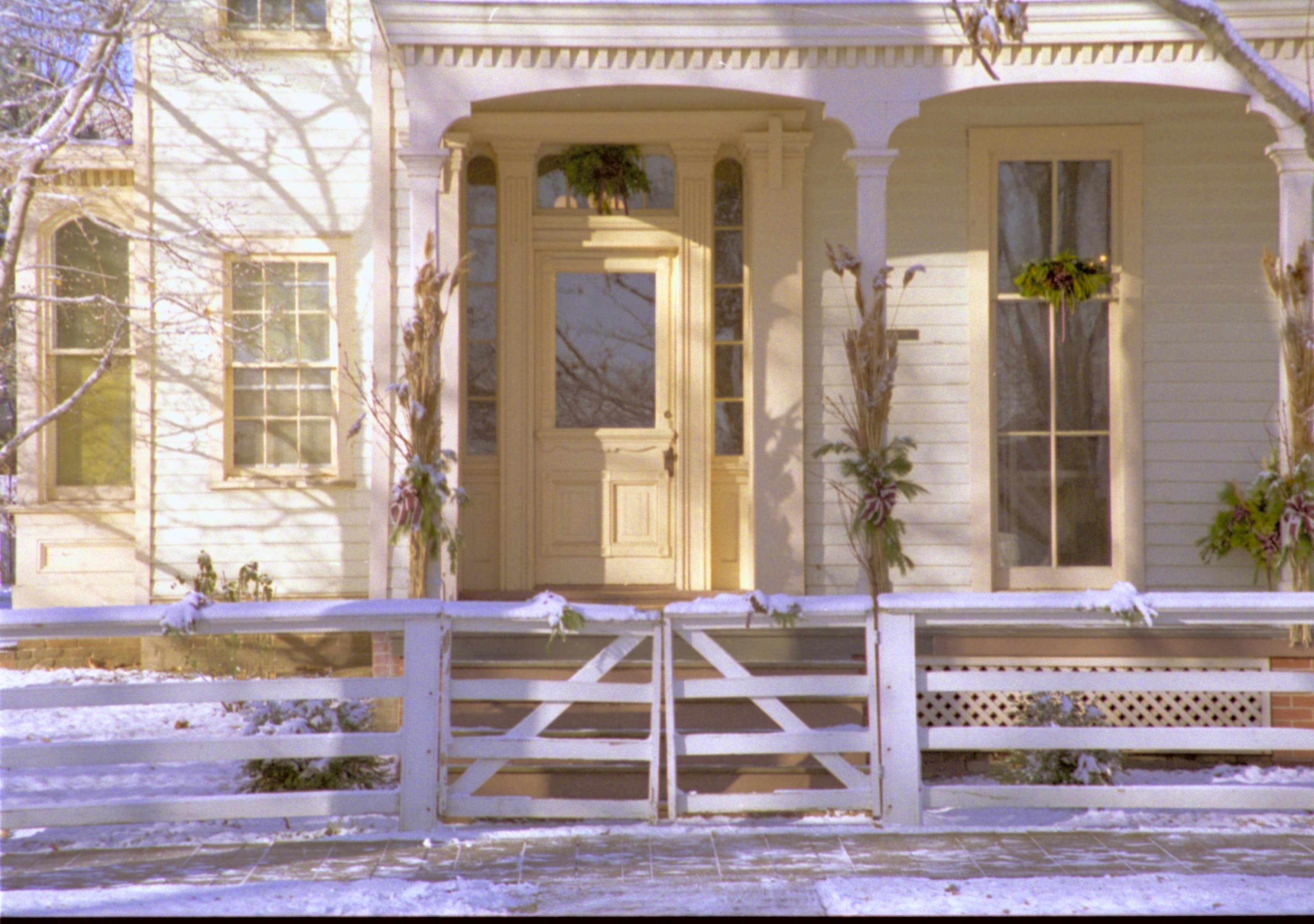 NA Lincoln Home NHS- Christmas in Licoln Neighborhood 1996, Holiday Decorations Christmas, decorations, neighborhood