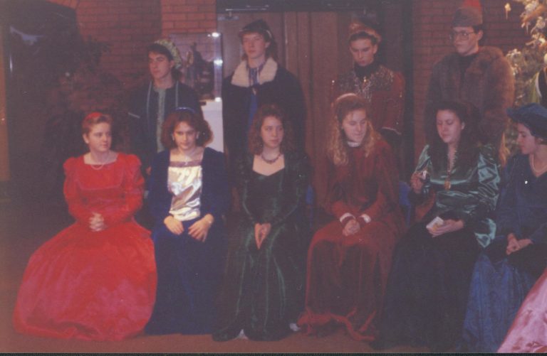 Madrigal singers in VC. Lincoln Home NHS- Christmas Programs Christmas, decorations, program