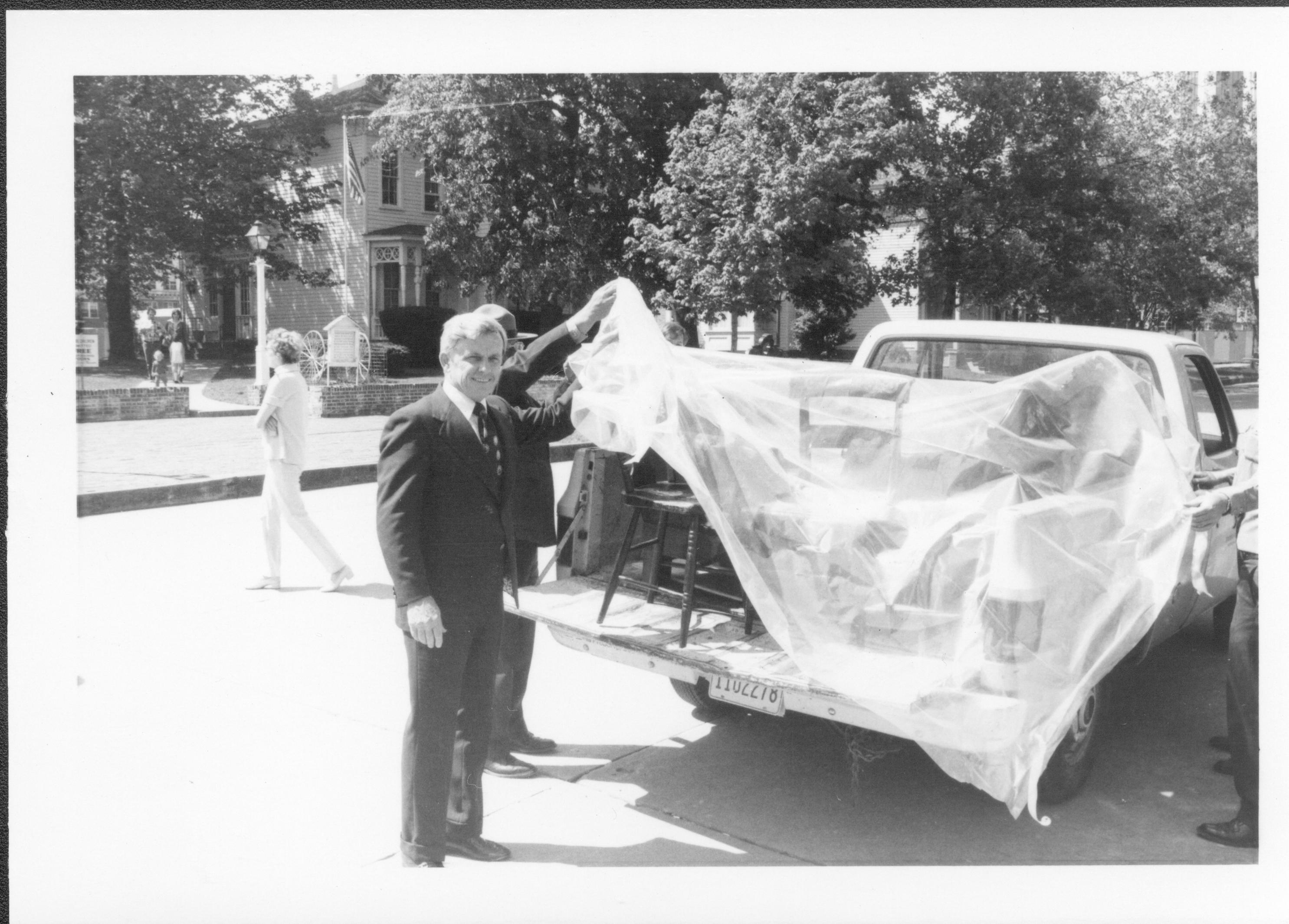 Supt. Al Banton and Congressman Findley bringing back Lincoln furniture Lincoln Home NHS- Bring Furniture Back Home, neg #21 class #1190, class 8 pic 21 furniture, return