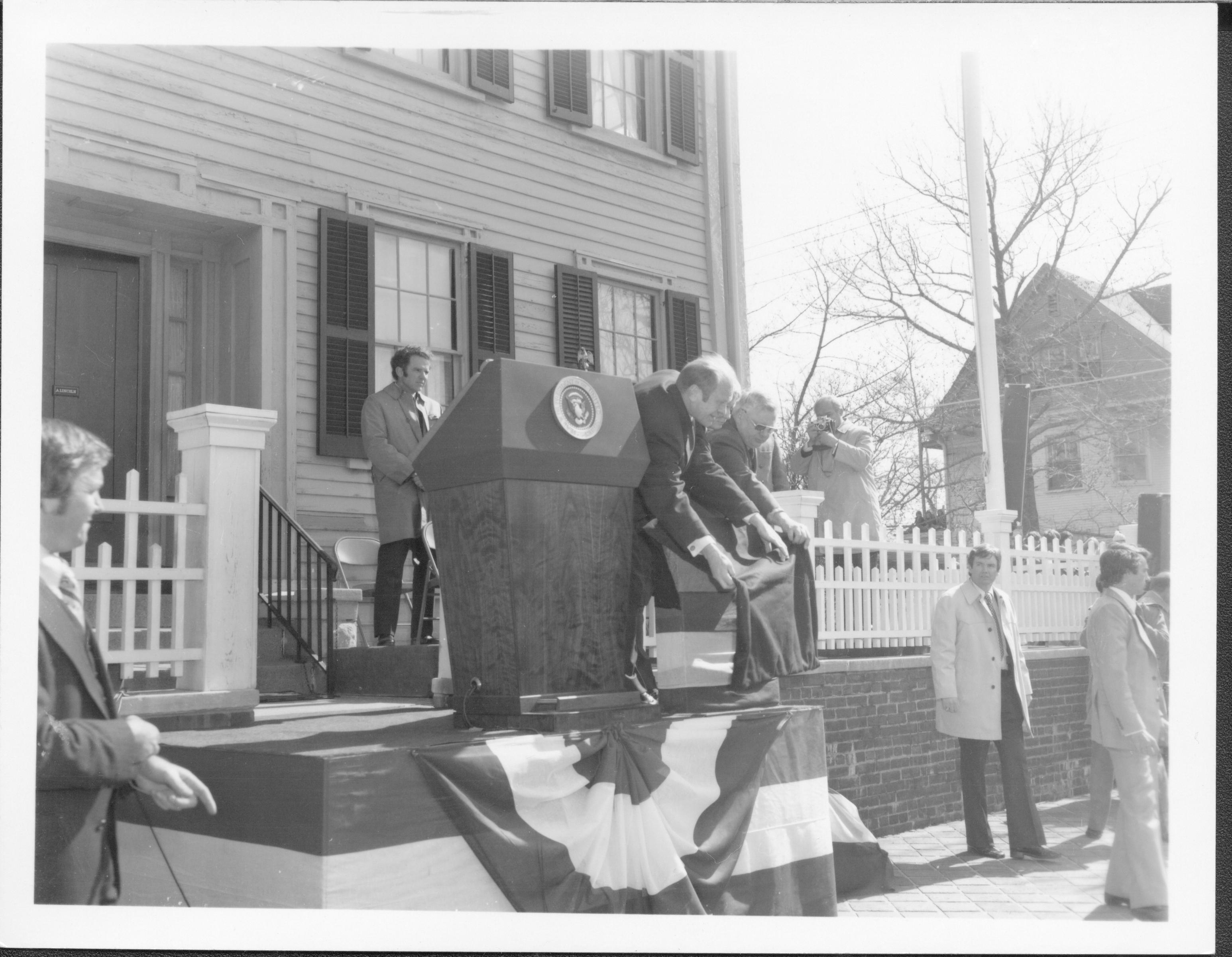 President Ford and Supt. Banton unveiling corner stone for visitor center Lincoln Home NHS- President Ford and V.C. Corner Stone, neg #21 class 8, class 8 pic 21, 131 President, Ford, visit