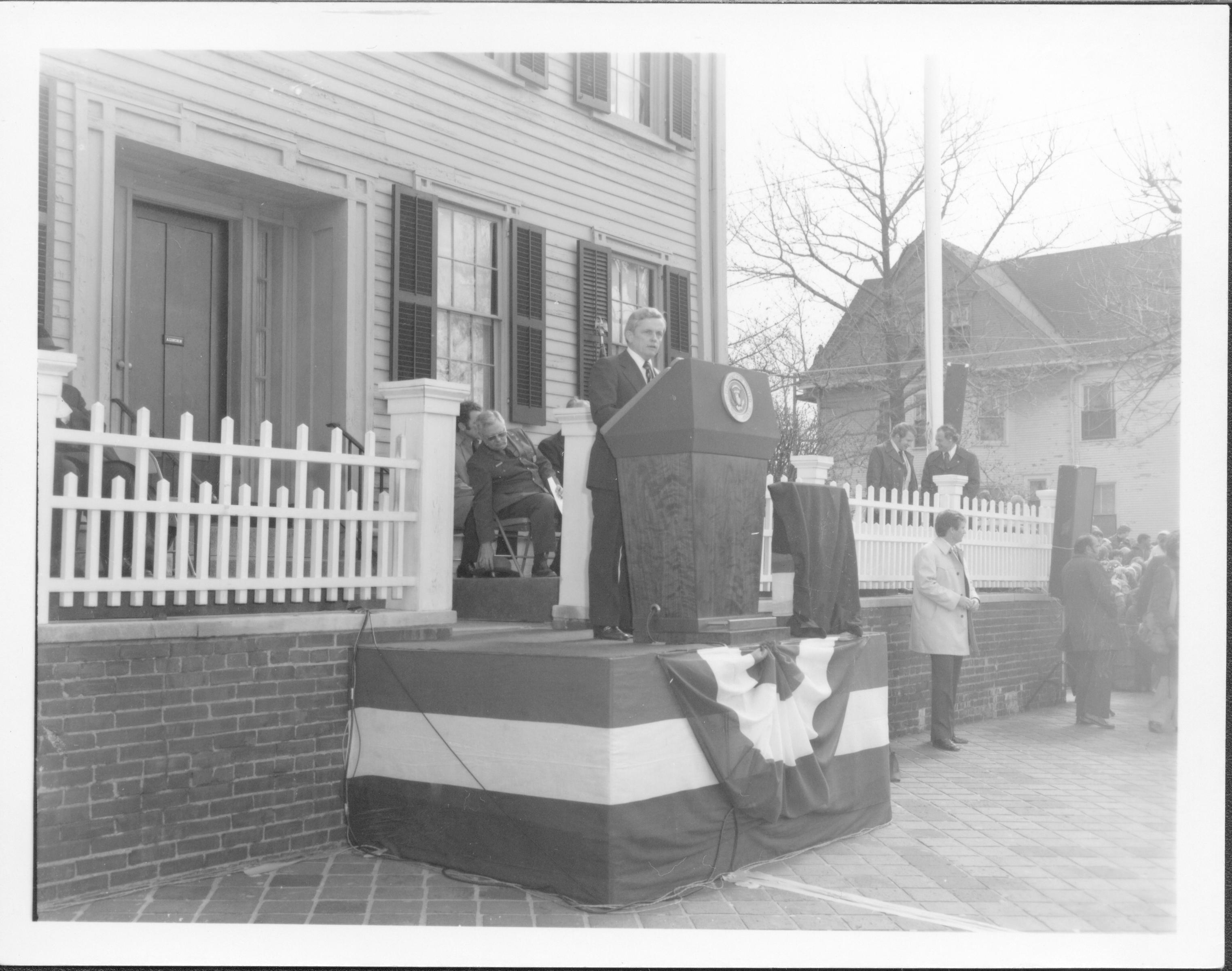 President Ford and Superintendent Banton in crowd Lincoln Home NHS- President Ford and V.C. Corner Stone, neg #27 class 1000, class 8 pic 27, 137 President, Ford, visit