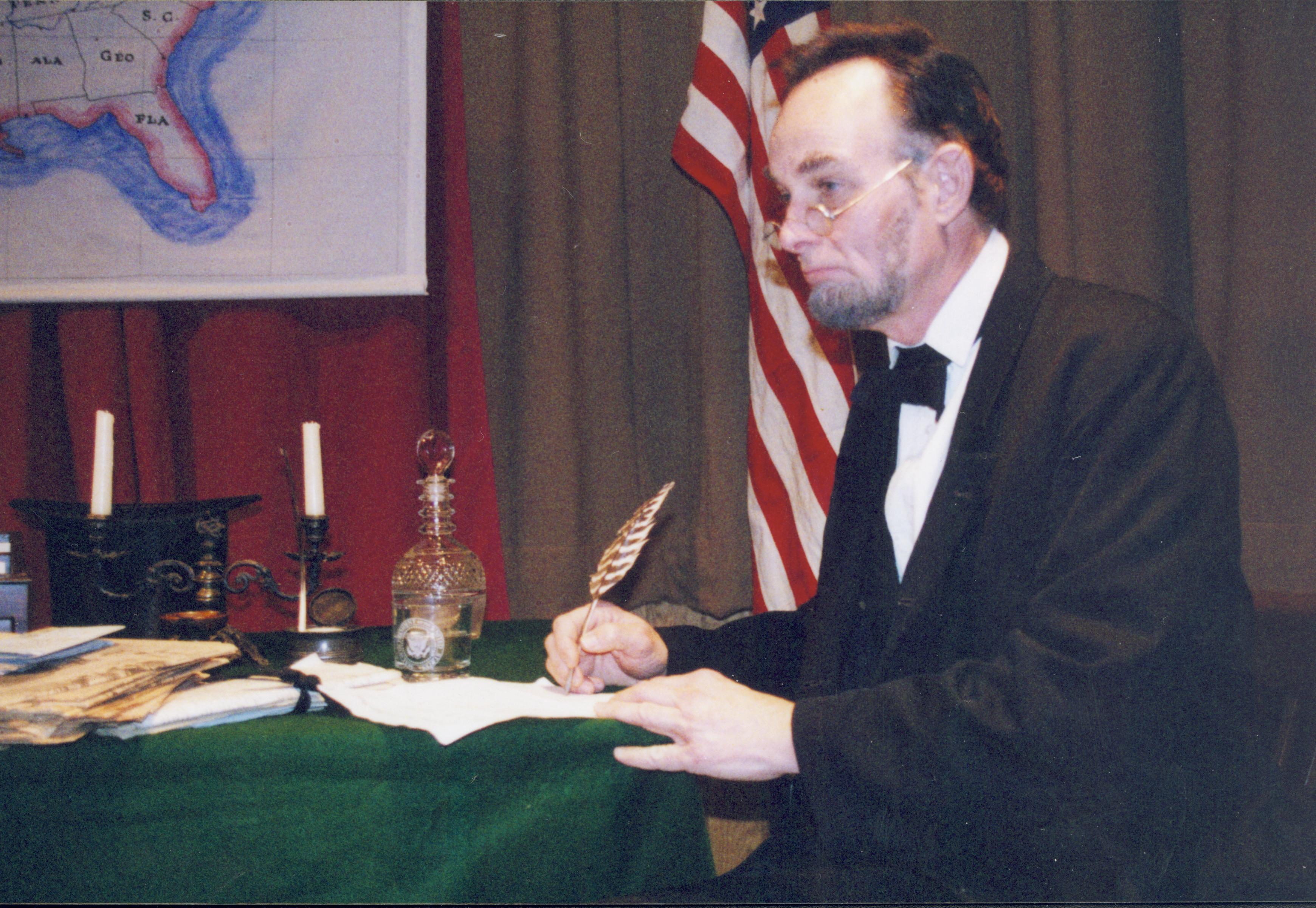 Fritz Klein writing a letter Lincoln Home NHS- Fritz Klein and Drew Gibson visit, roll 2002-1, exp 22 Klein, Gibson, visit