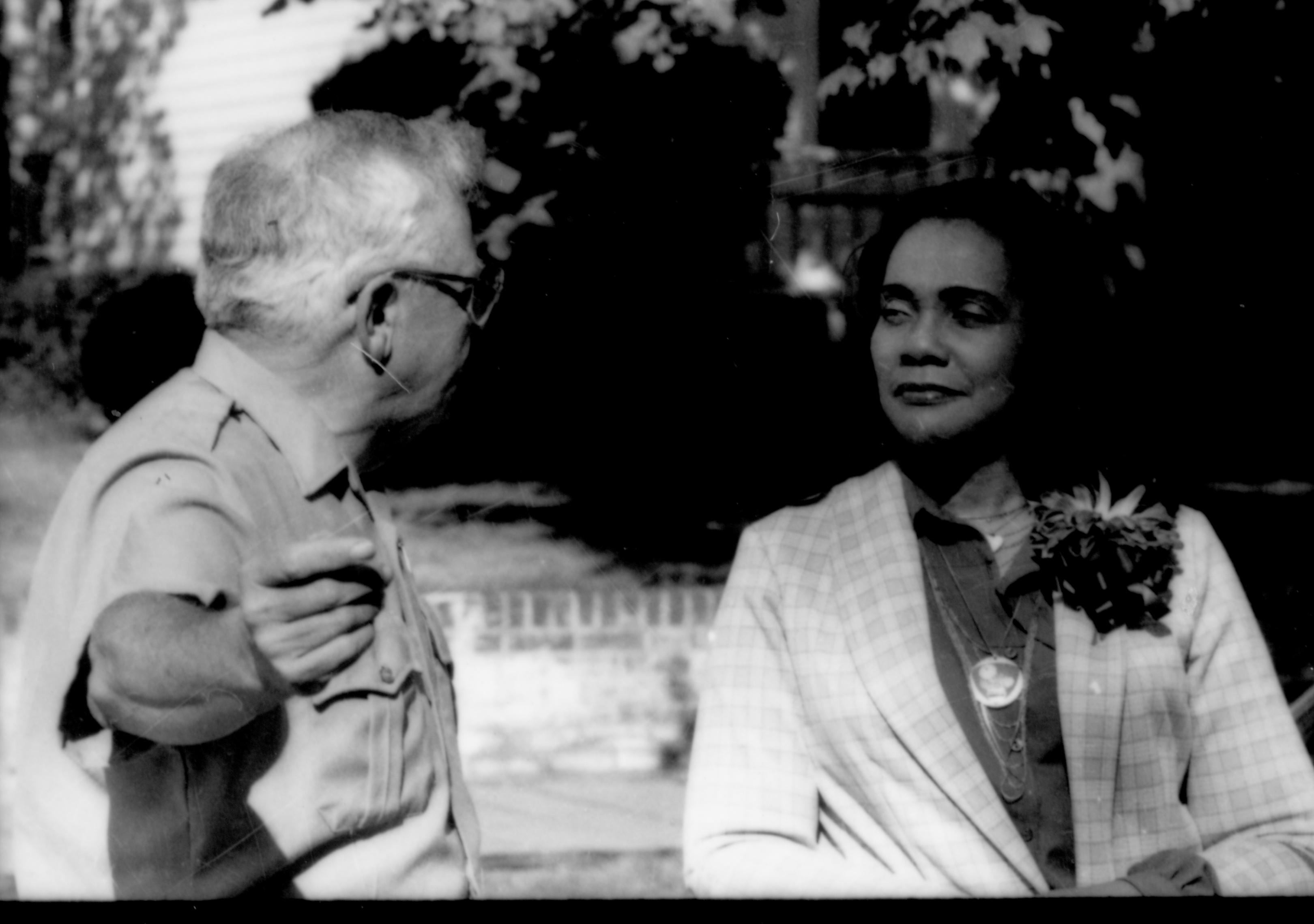 Ranger talking to lady. Lincoln Home NHS- Coretta King Visit King, visit