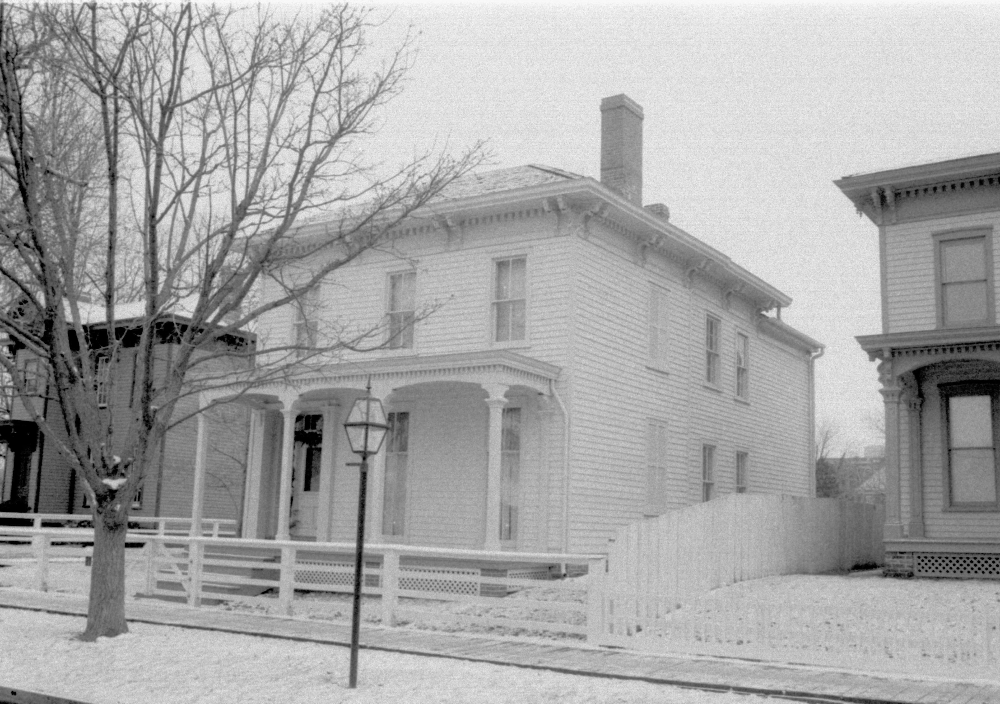 Lincoln Home NHS- Christmas in Lincoln Neighborhood Looking southwest toward Lyon house from 8th Street Christmas, neighborhood, Lyon, Rosenwald