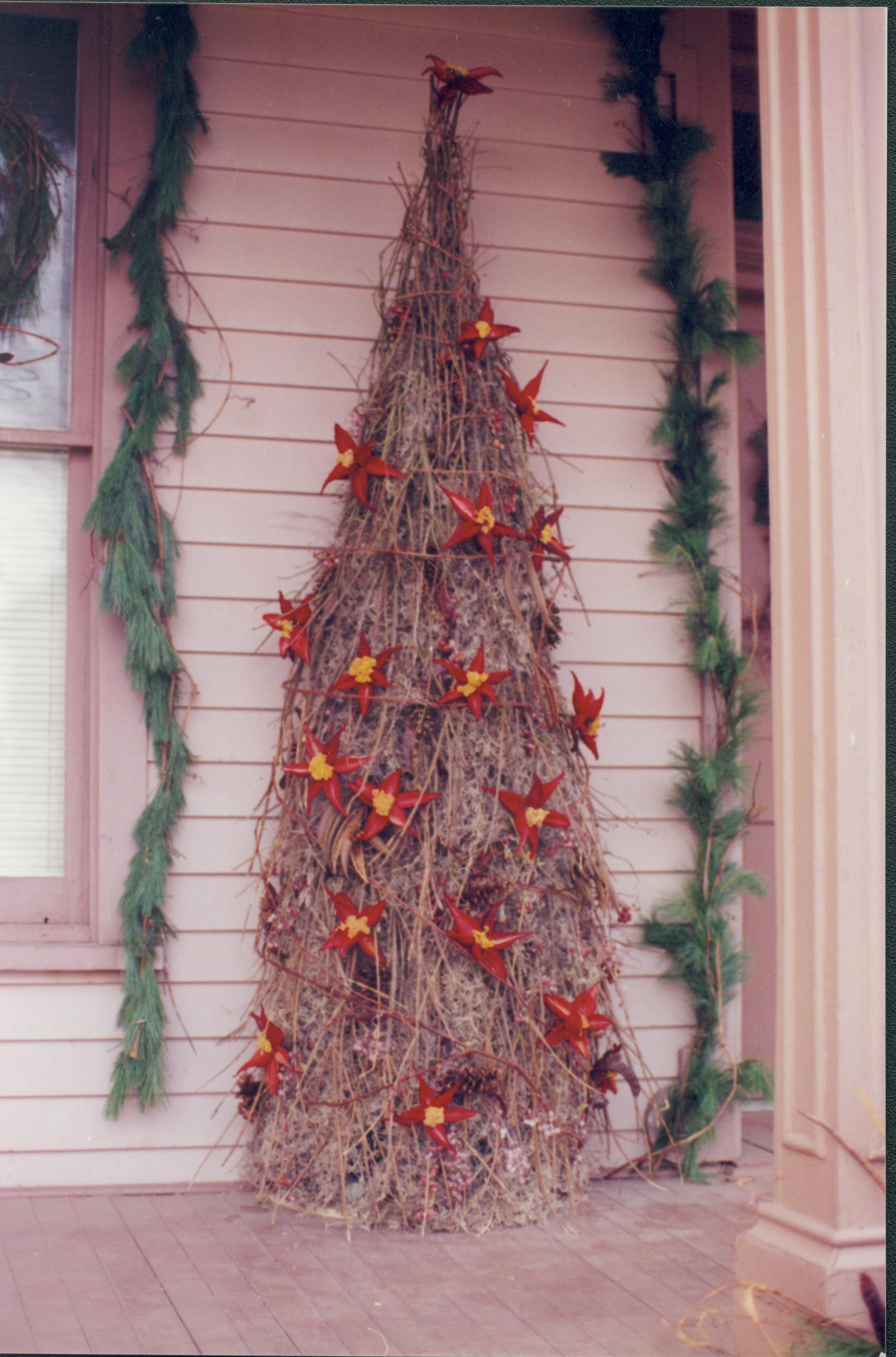 Lincoln Home NHS- Christmas in Lincoln Neighborhood Christmas decor on Sprigg house porch. Detail. Christmas, neighborhood, decor, detail, garland, Sprigg