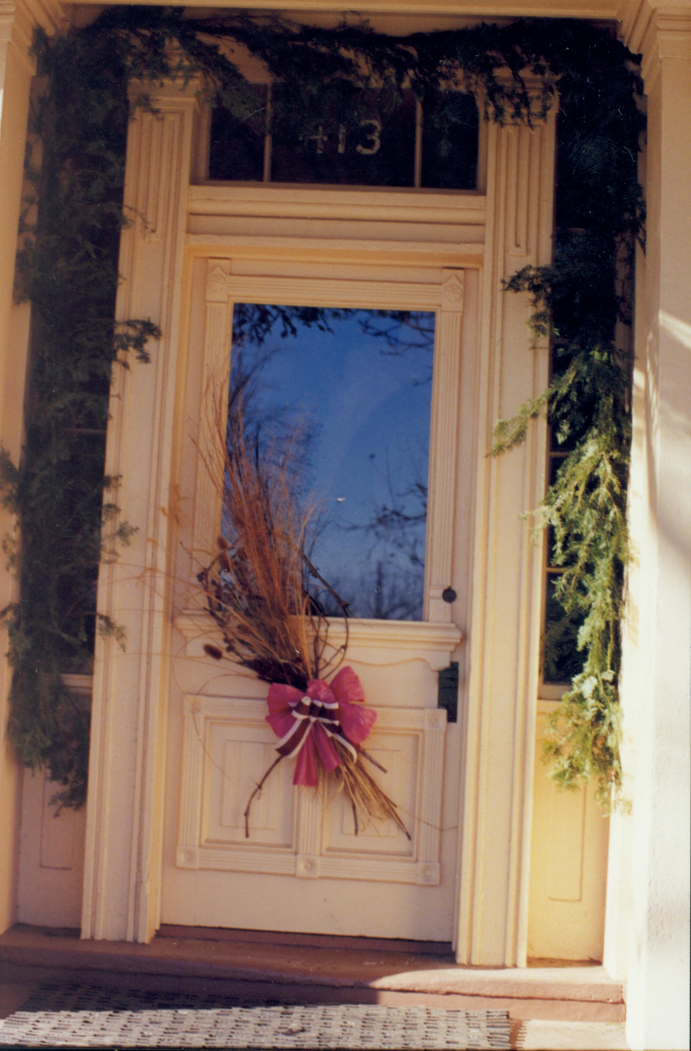 Lincoln Home NHS- Christmas in Lincoln Neighborhood Looking west toward Lyon house east entrance door. Detail. Christmas, neighborhood, Lyon, Rosenwald, decoration, detail