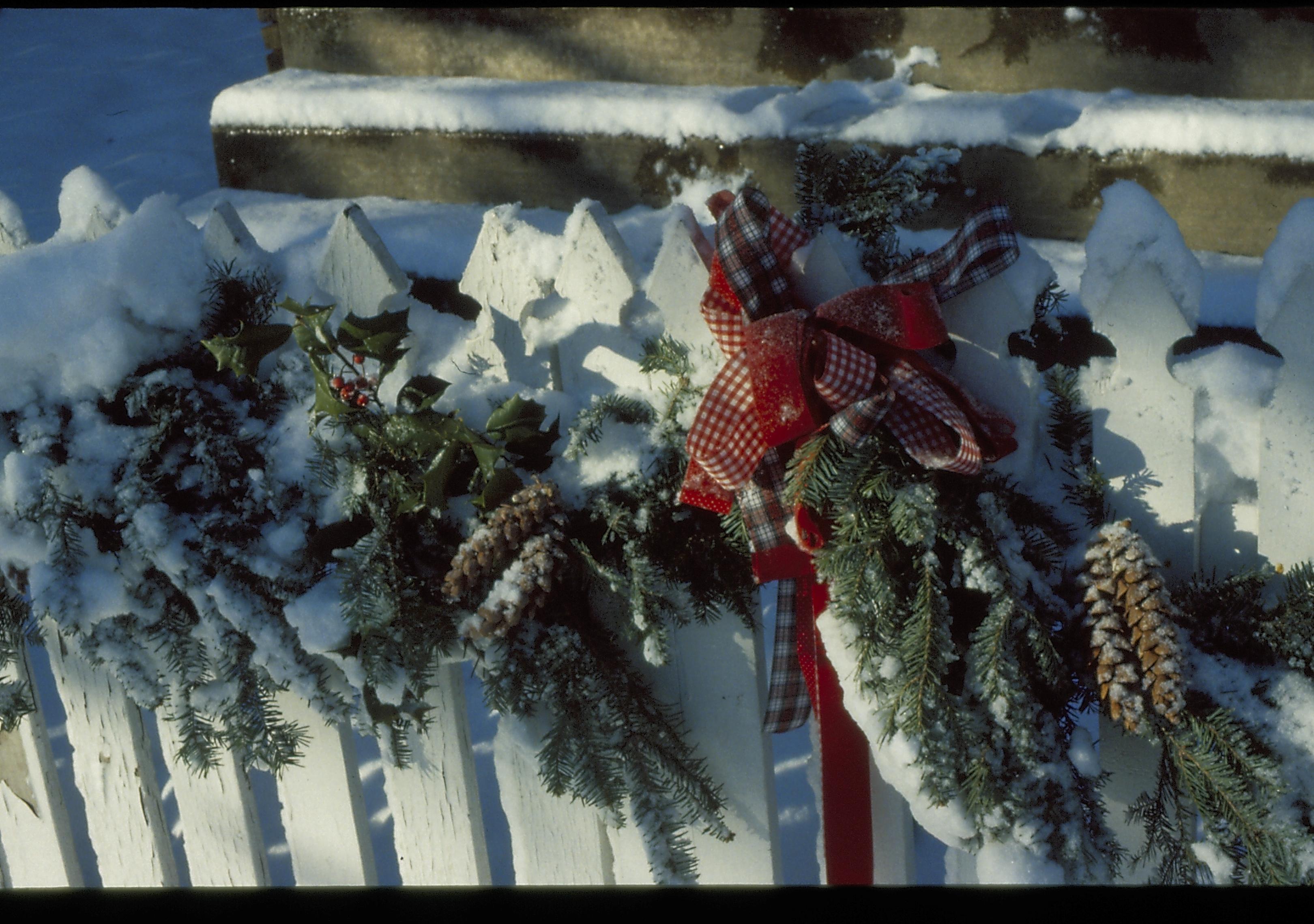 Lincoln Home NHS- Christmas in Lincoln Neighborhood Garland on fence. Detail. Christmas, decorations, decor, garland, fence