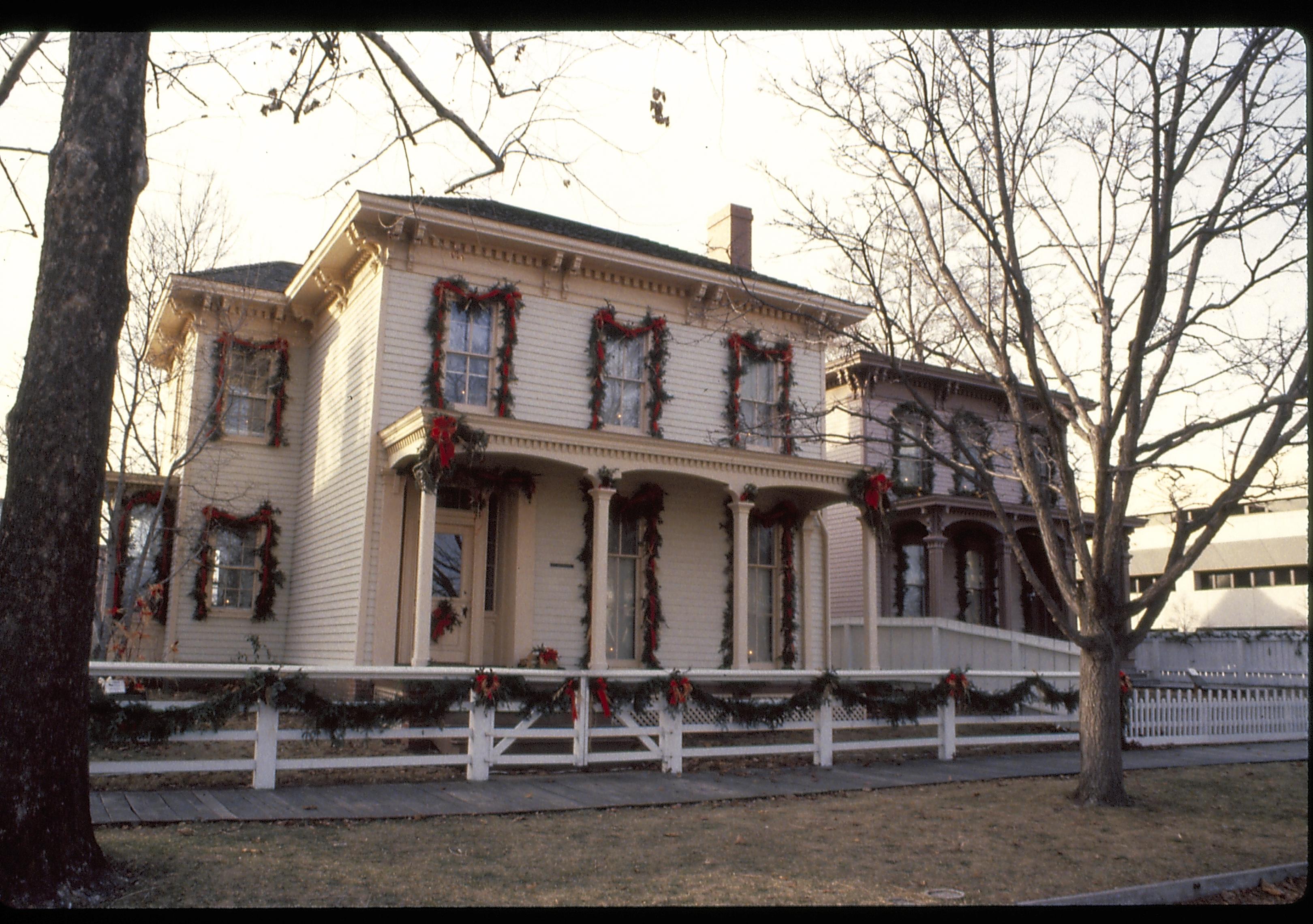 Lincoln Home NHS- Christmas in Lincoln Neighborhood Looking west from 8th Street, Rosenwald decorated for Christmas. Beedle in background. Christmas, decorations, Beedle, Rosenwald, Lyon, decor, garland, wreath