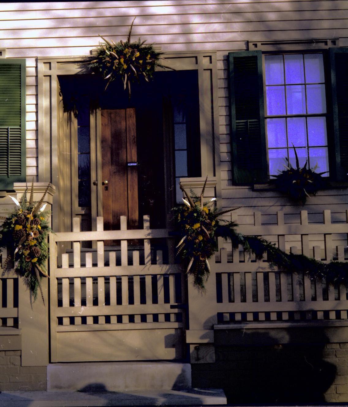 NA Lincoln Home NHS- Christmas in Lincoln Neighborhood Christmas, decorations