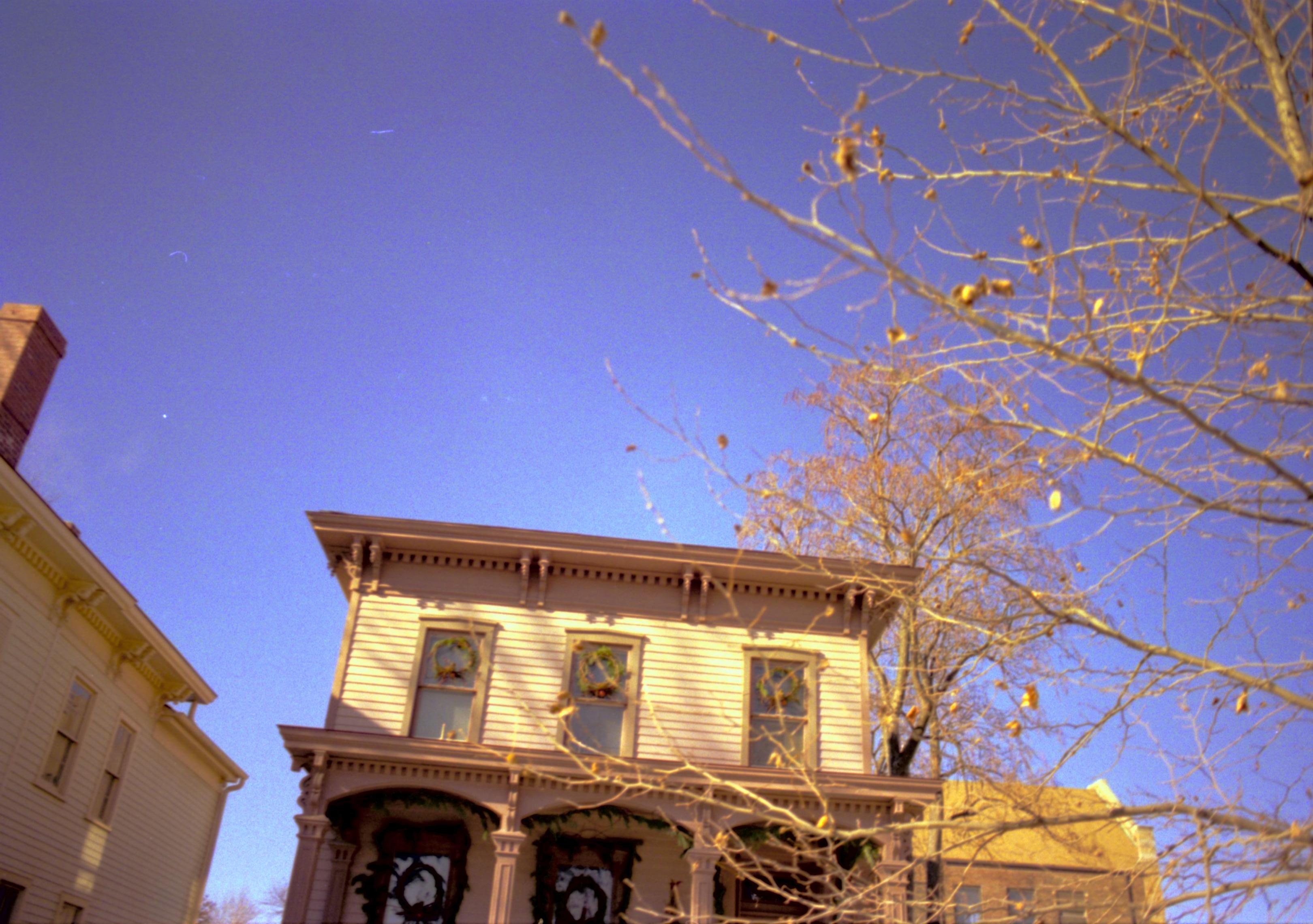 NA Lincoln Home NHS- Christmas in Lincoln Neighborhood, 8197, 137A, 19 Christmas, decorations