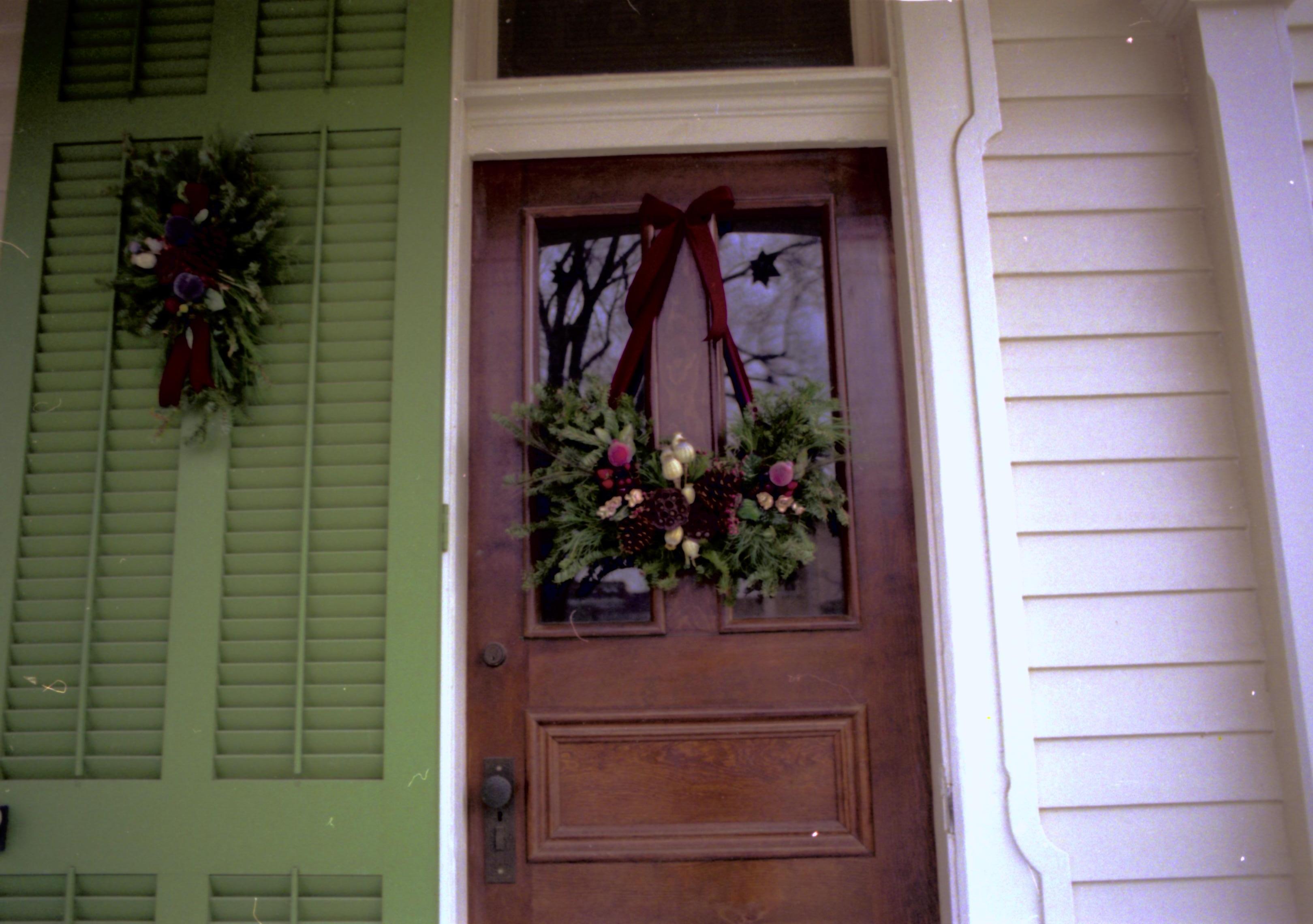 NA Lincoln Home NHS- Christmas in Lincoln Neighborhood, 131A, 416726 Christmas, decorations