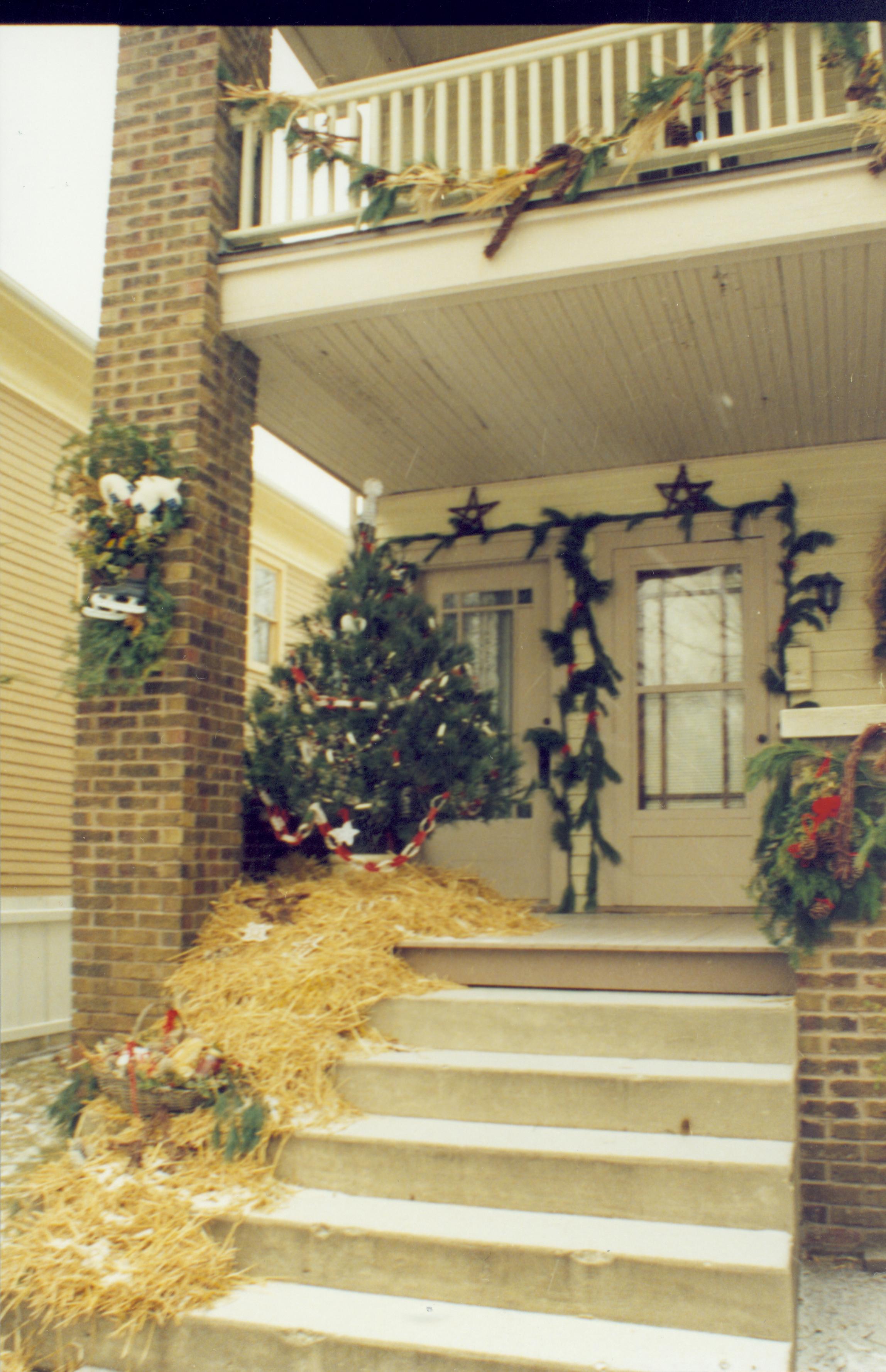 NA Lincoln Home NHS- Christmas in Lincoln Neighborhood, 8199 Christmas, neighborhood