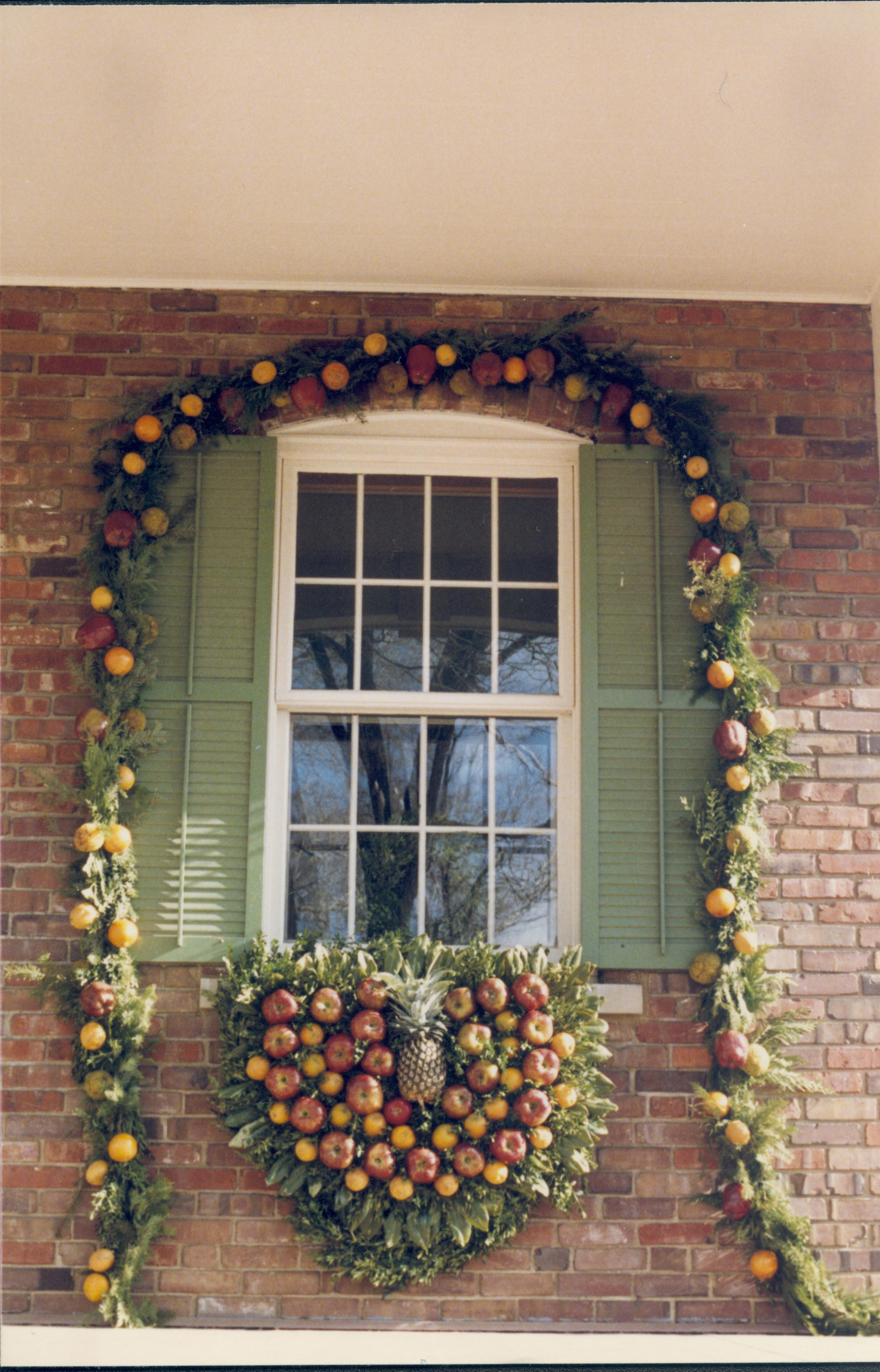 NA Lincoln Home NHS- Christmas in Lincoln Neighborhood Christmas, decorations, neighborhood