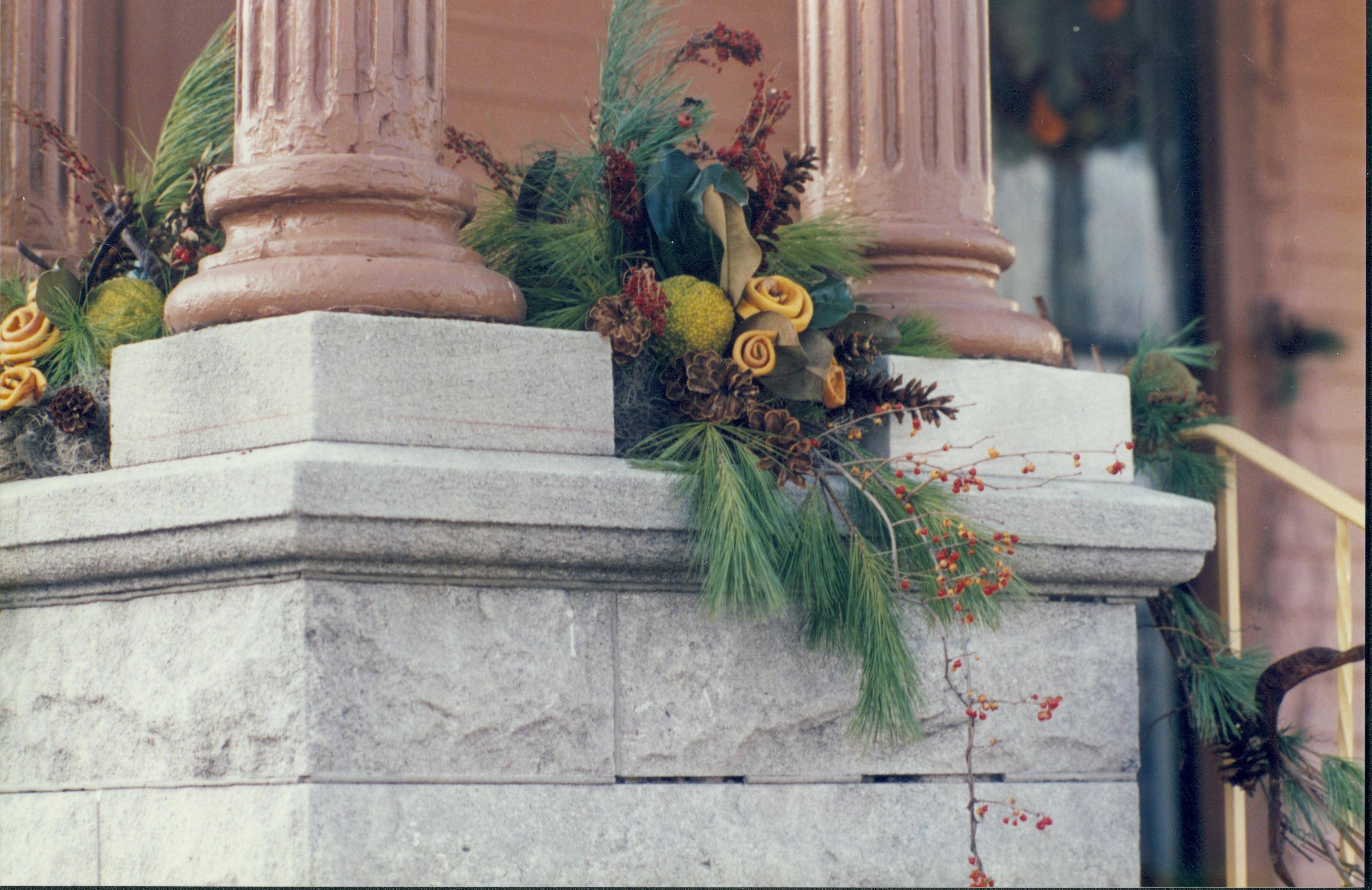 NA Lincoln Home NHS- Christmas in Lincoln Neighborhood Christmas, decorations, neighborhood