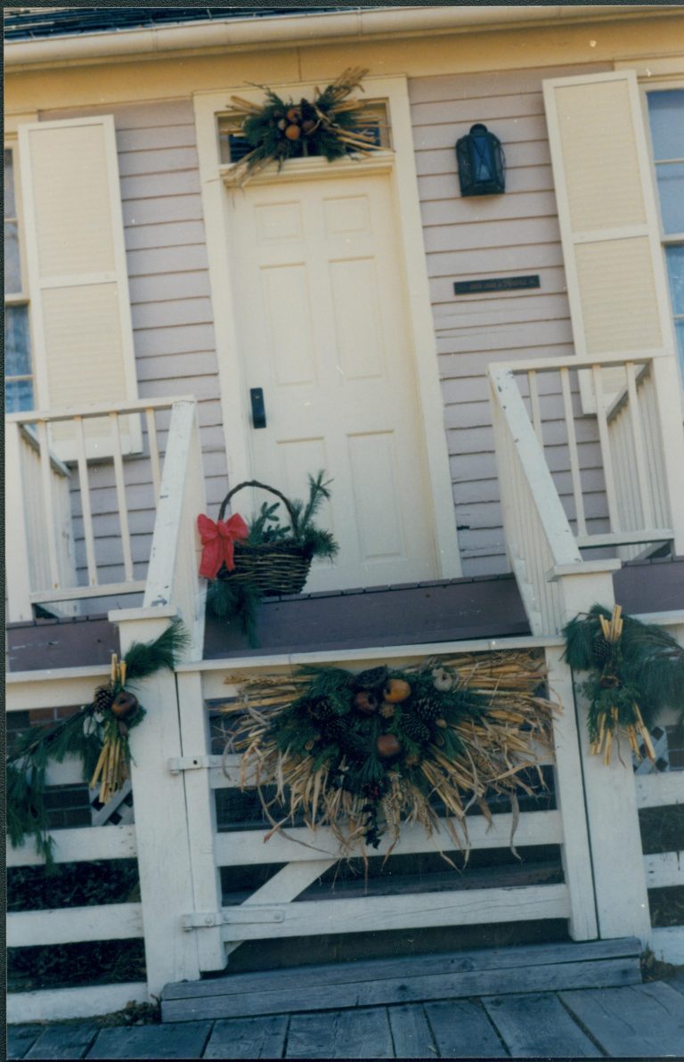 NA Lincoln Home NHS- Christmas in Lincoln Neighborhood Christmas, decorations, neighborhood