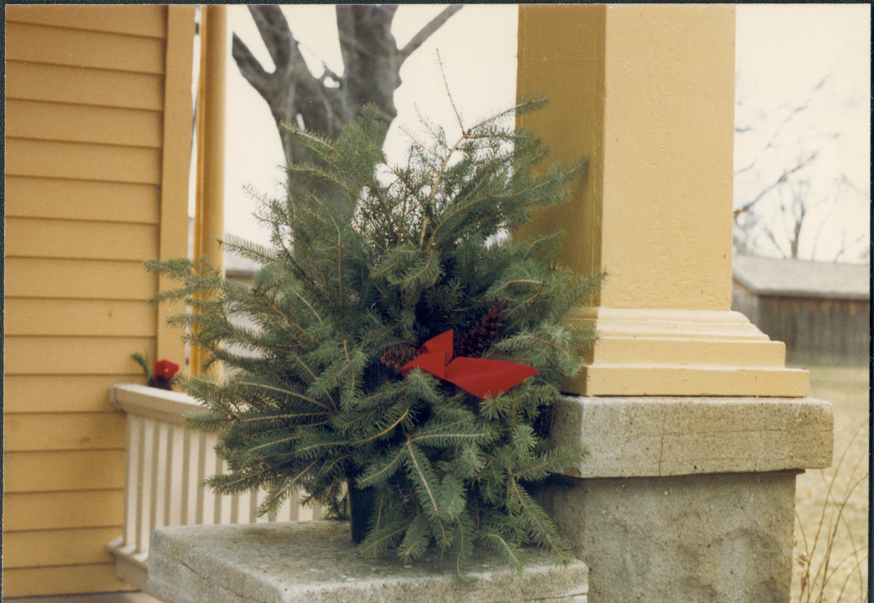 NA Lincoln Home NHS- Christmas in Lincoln Neighborhood Christmas, decorations, neighborhood