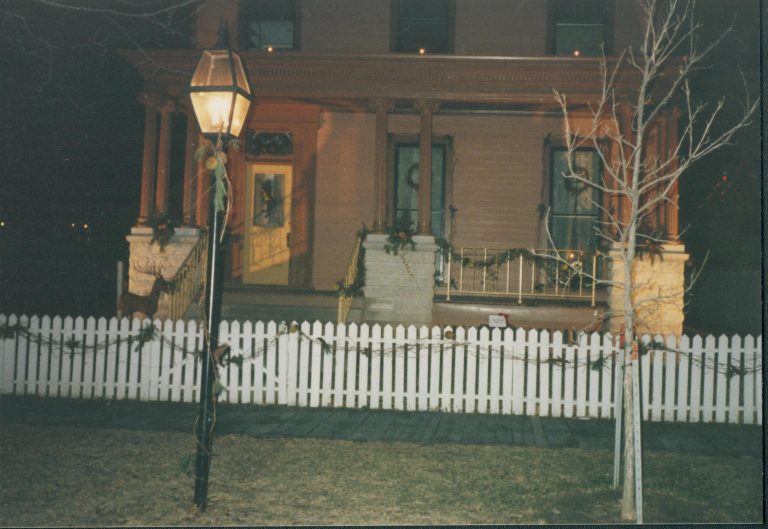 NA Lincoln Home NHS- Christmas in Lincoln Neighborhood Christmas, decorations, neighborhood