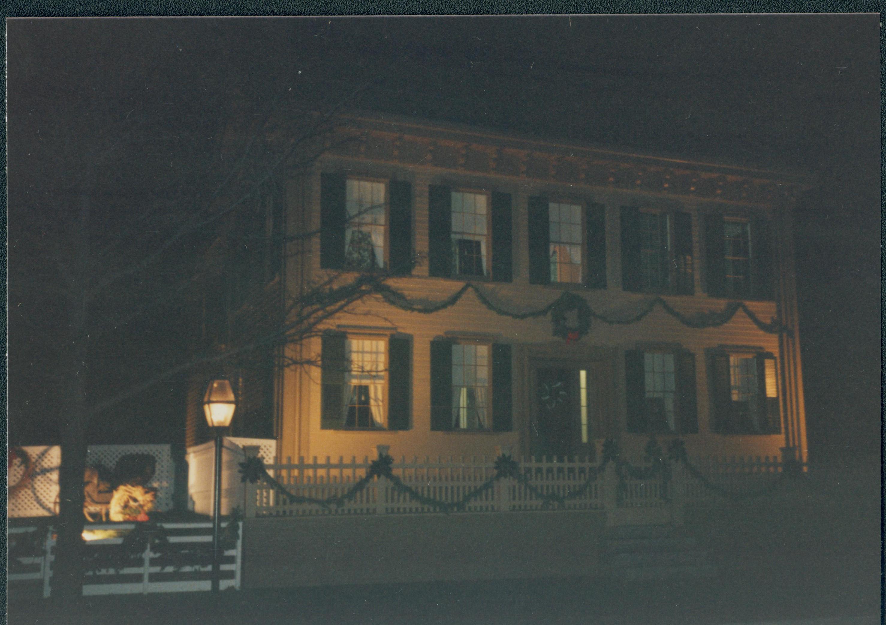 NA Lincoln Home NHS- Christmas in Lincoln Neighborhood Christmas, decorations, neighborhood