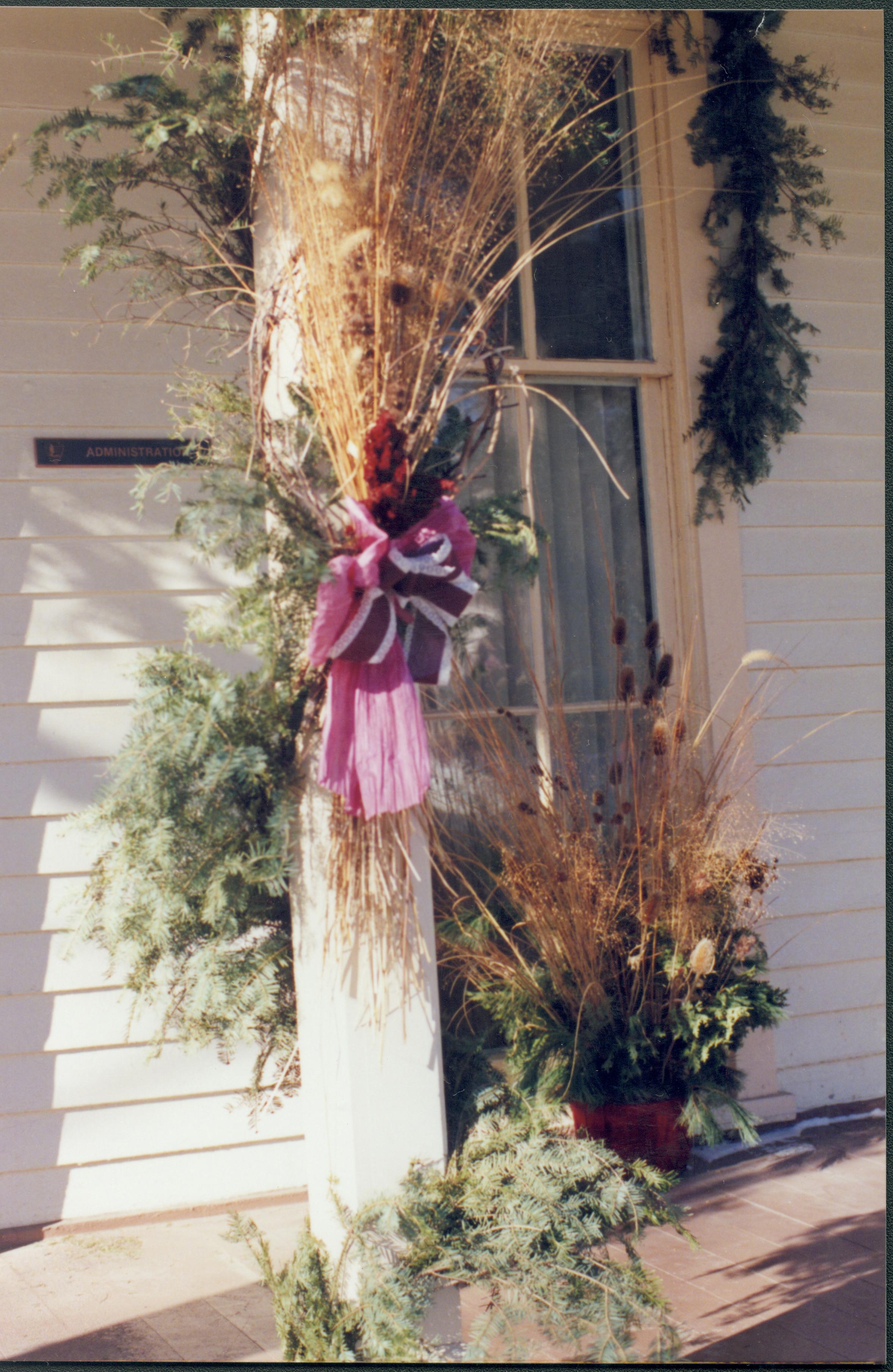 Sprigg Home Christmas Decorations Lincoln Home NHS- Christmas in Lincoln Neighborhood Christmas, decorations, neighborhood