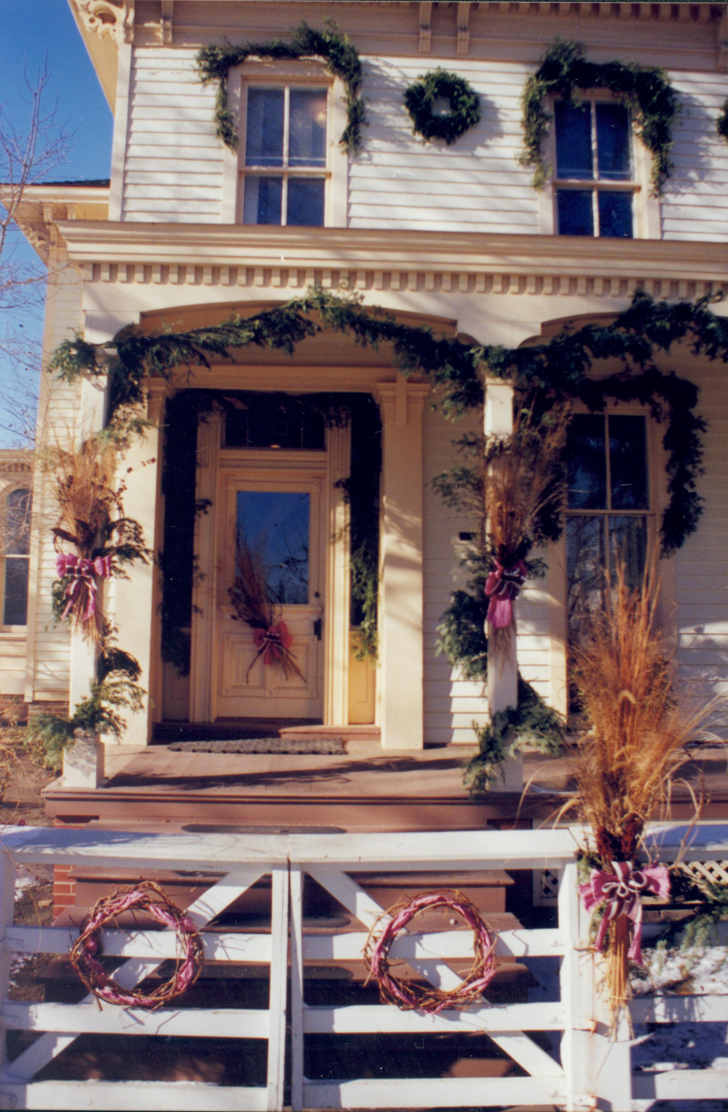 NA Lincoln Home NHS- Christmas in Lincoln Neighborhood Christmas, decorations, neighborhood