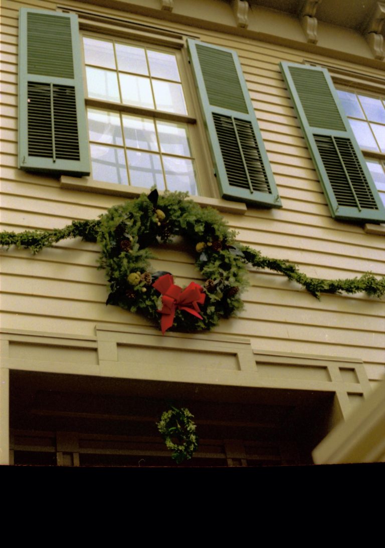 NA Lincoln Home NHS- Christmas in Lincoln Neighborhood, 91A, 16, B Christmas, decorations, neighborhood