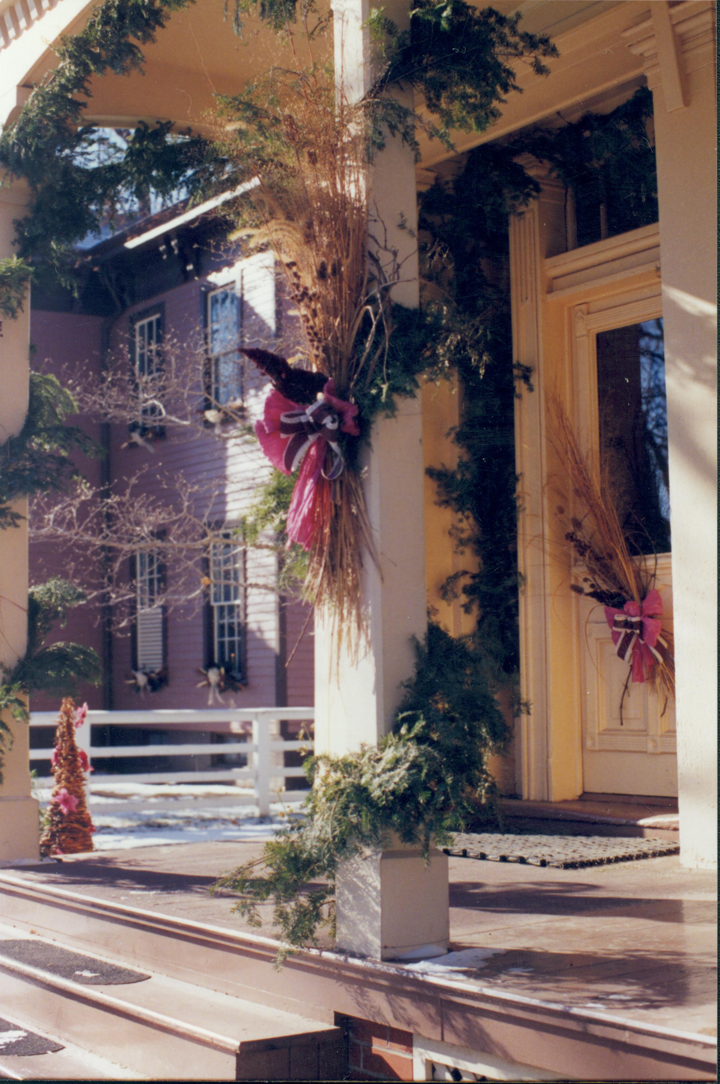 NA Lincoln Home NHS- Christmas in Lincoln Neighborhood Christmas, neighborhood