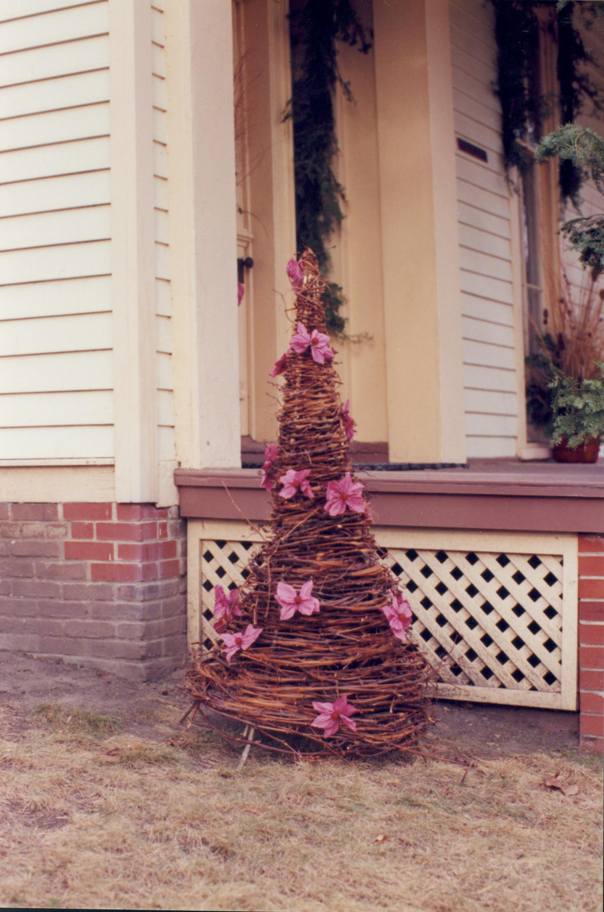 NA Lincoln Home NHS- Christmas in Lincoln Neighborhood, JP RP 89 Christmas, decoration, neighborhood