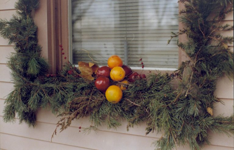NA Lincoln Home NHS- Christmas in Lincoln Neighborhood Christmas, decorations, neighborhood