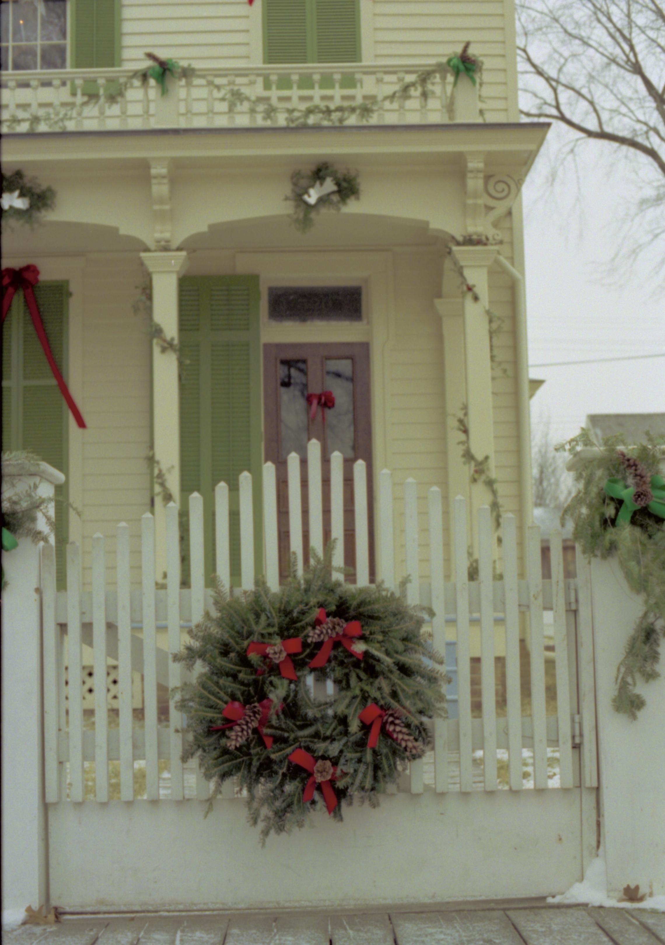 NA Lincoln Home NHS- Christmas in Licoln Neighborhood Awards Ceremony, 8198, 135A, 17 Christmas, neighborhood, ceremony, decorations