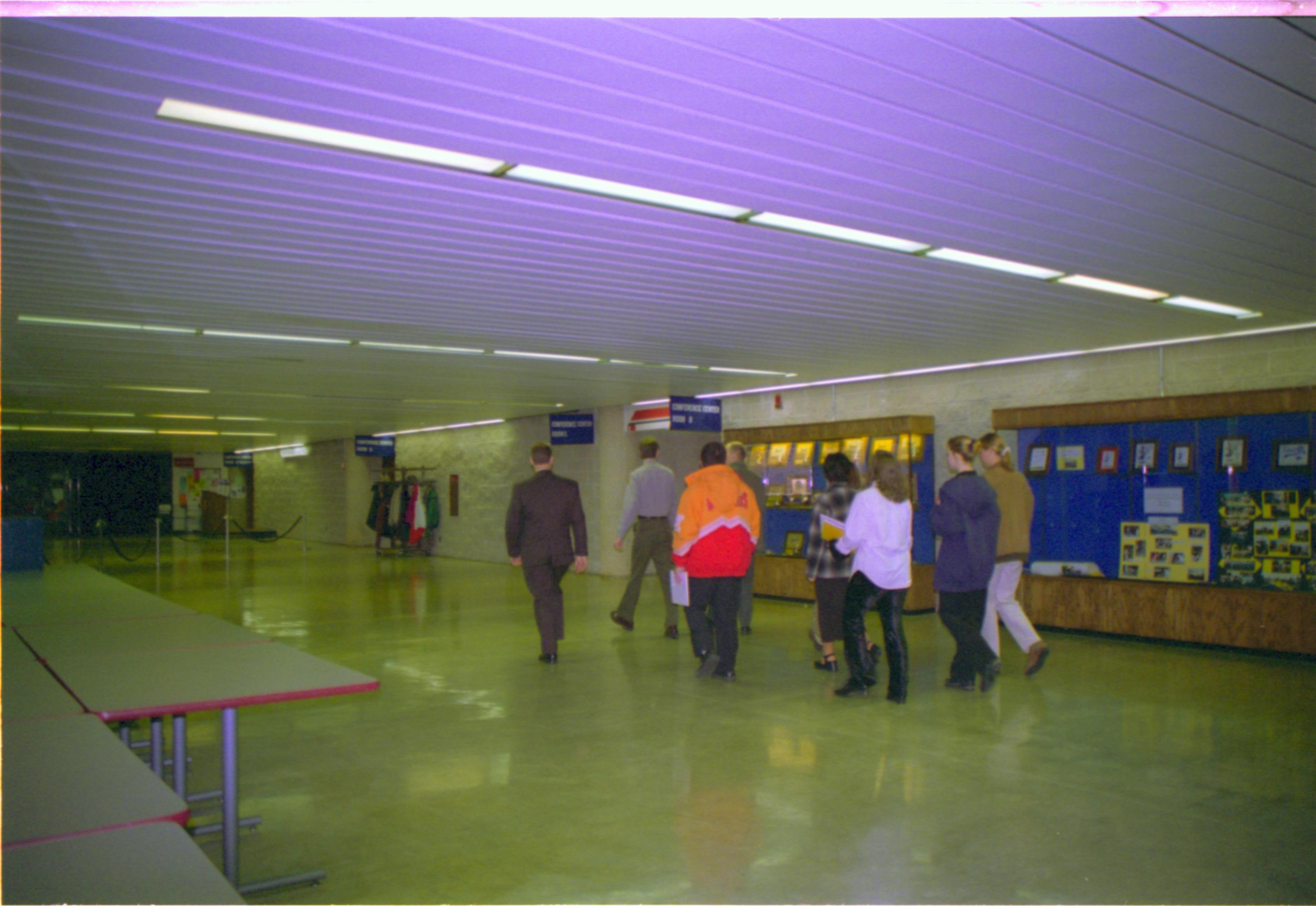 Ranger leading HS students on tour 4-1997 Colloq (color); 29 Colloquium, 1997