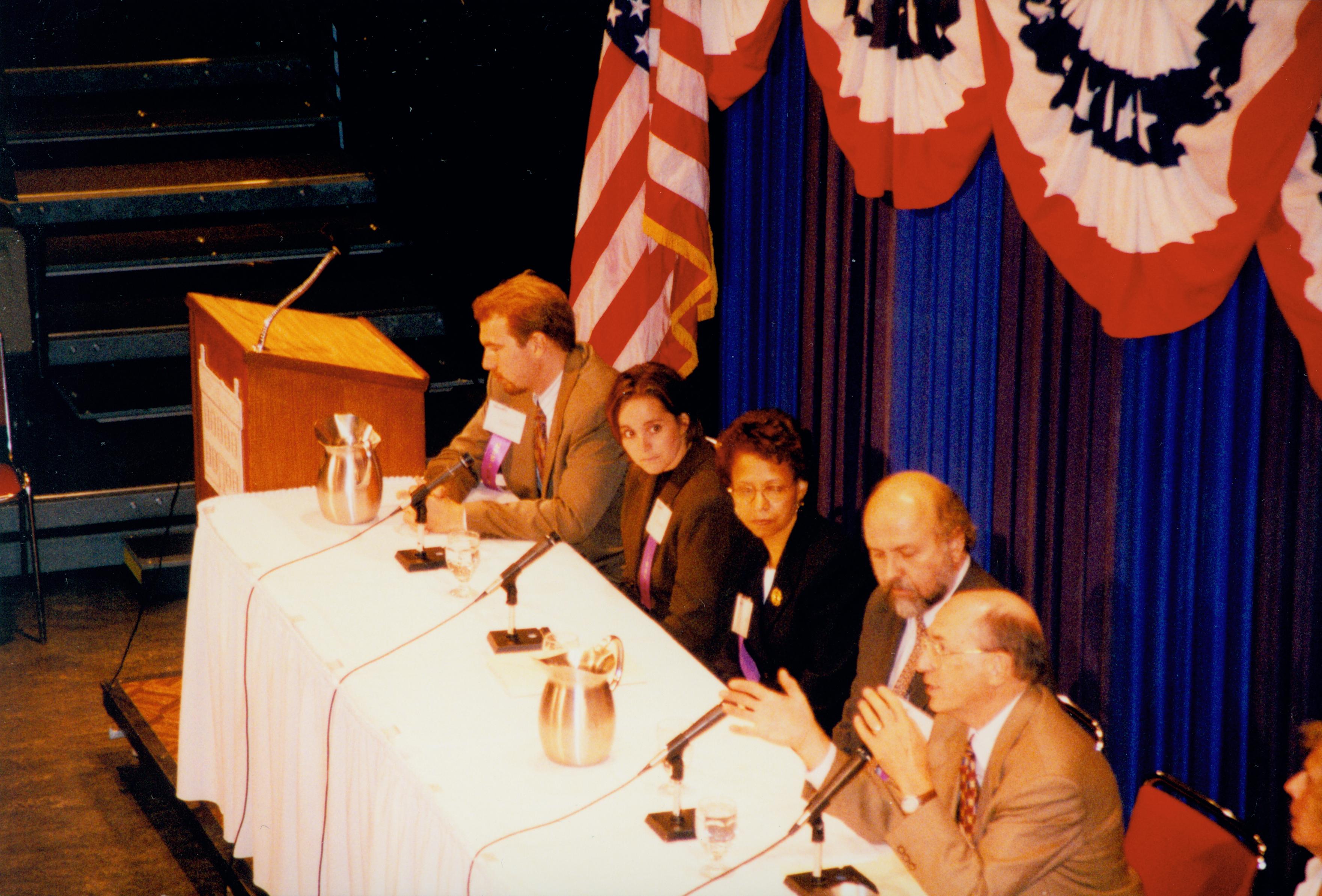 Colloquium - Panel session ( side view). 1999-12; 13 Colloquium, 1999