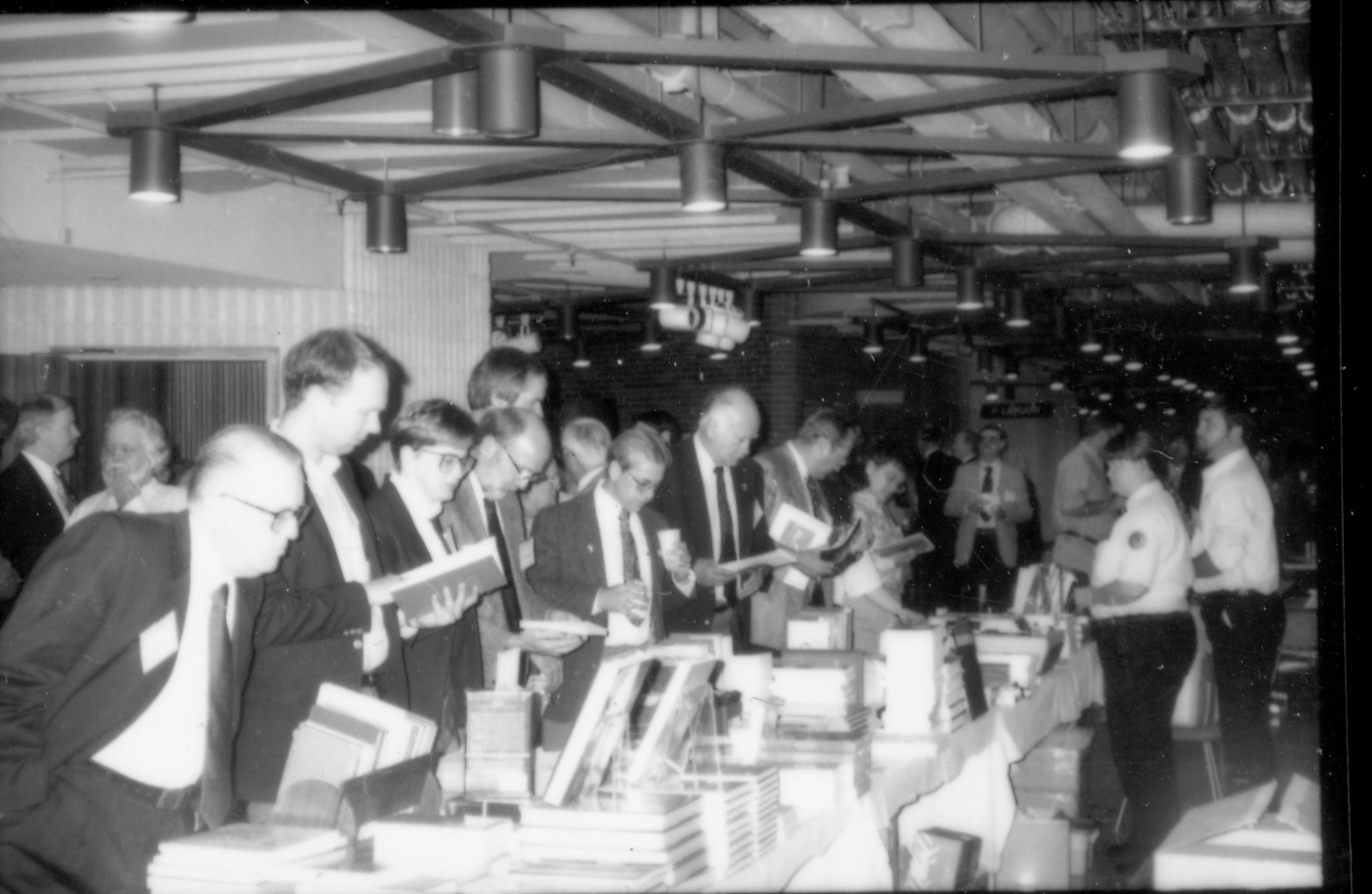 Attendees at book tables 1992 Lincoln Colloquium Lincoln, Colloquium